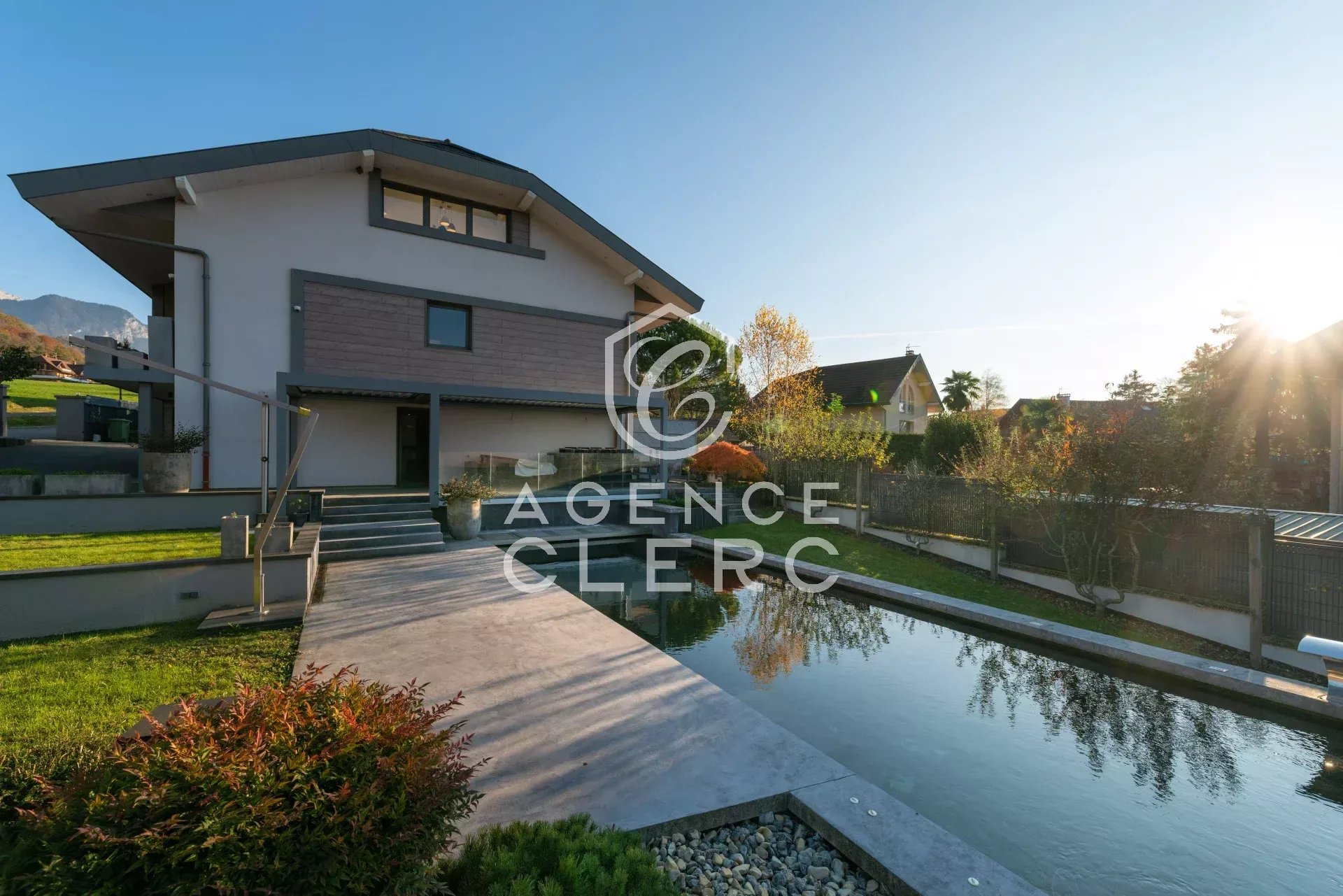 7 Bedroom Villa/Townhouse's Image 7
