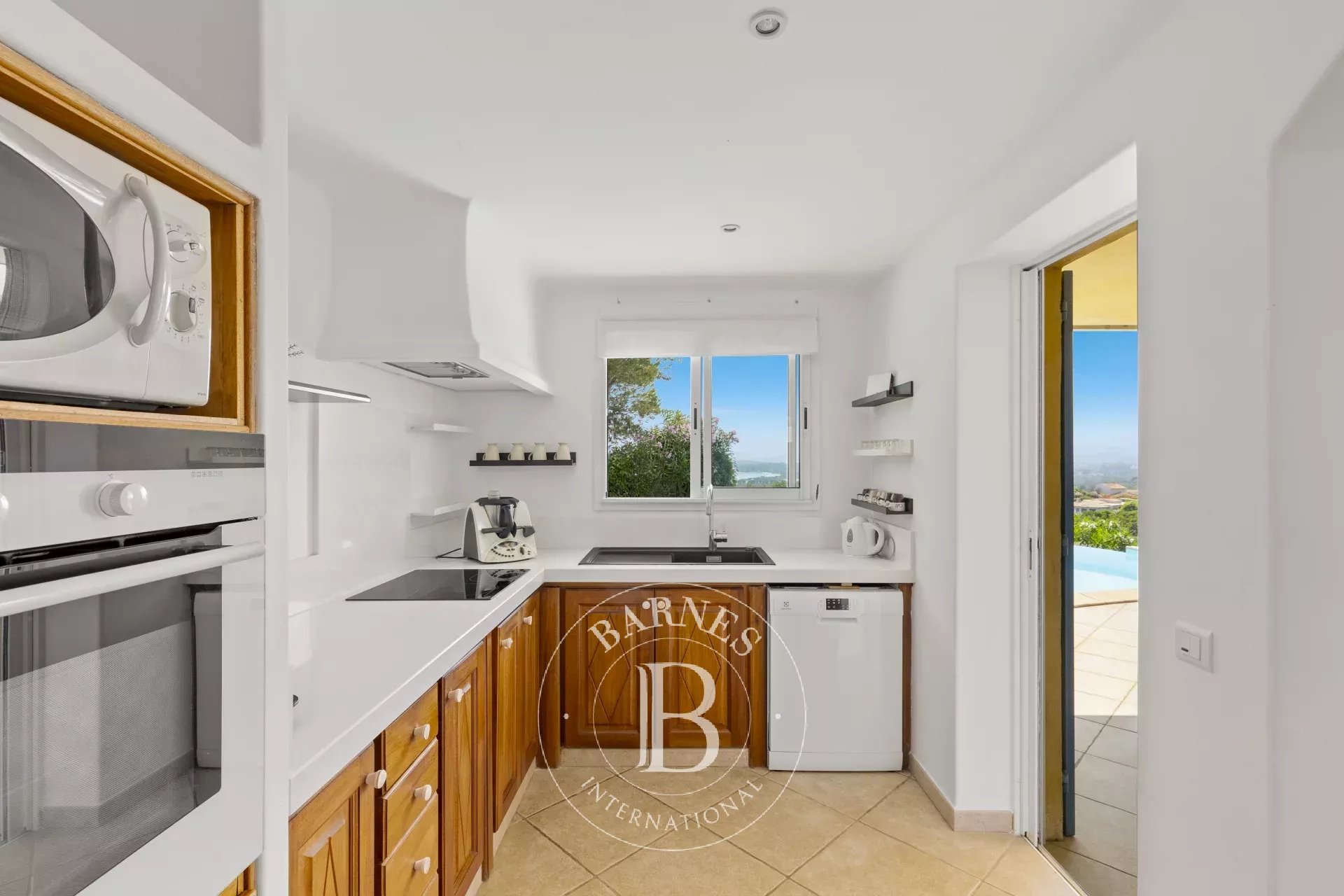 Villa Sainte-Lucie-de-Porto-Vecchio  -  ref 85854677 (picture 2)