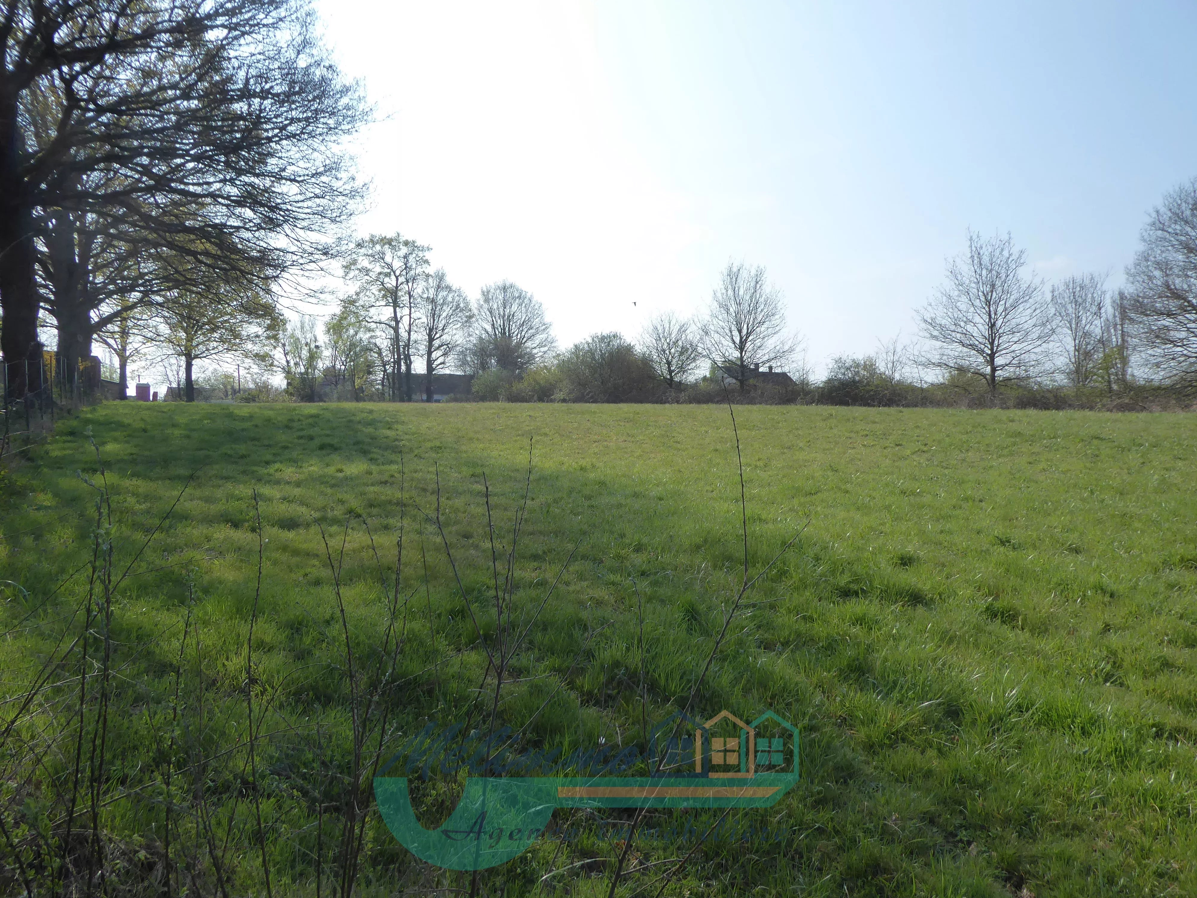 TERRAIN CONSTRUCTIBLE 3 310 m²