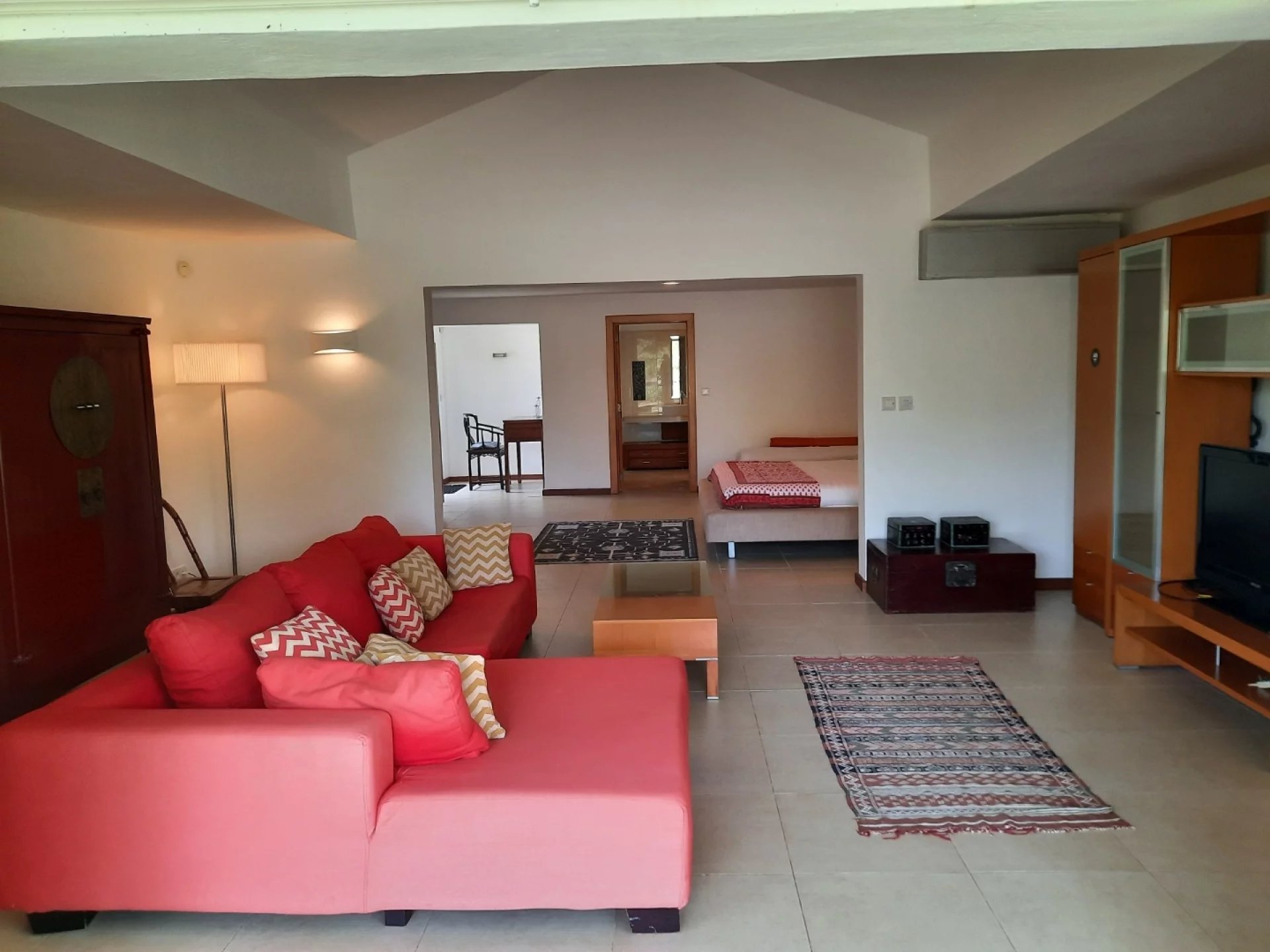 Ev Calodyne - picture 4