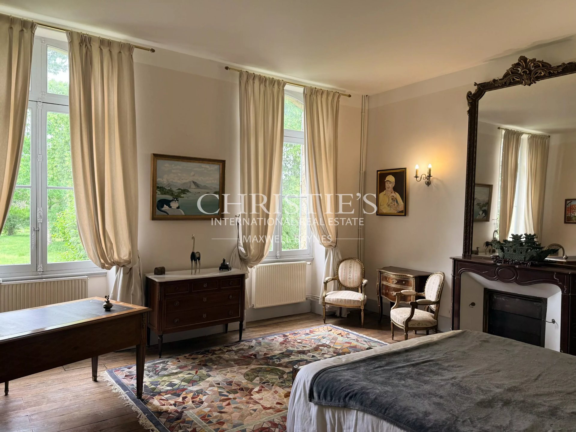 10 Bedroom Villa/Townhouse's Image 3