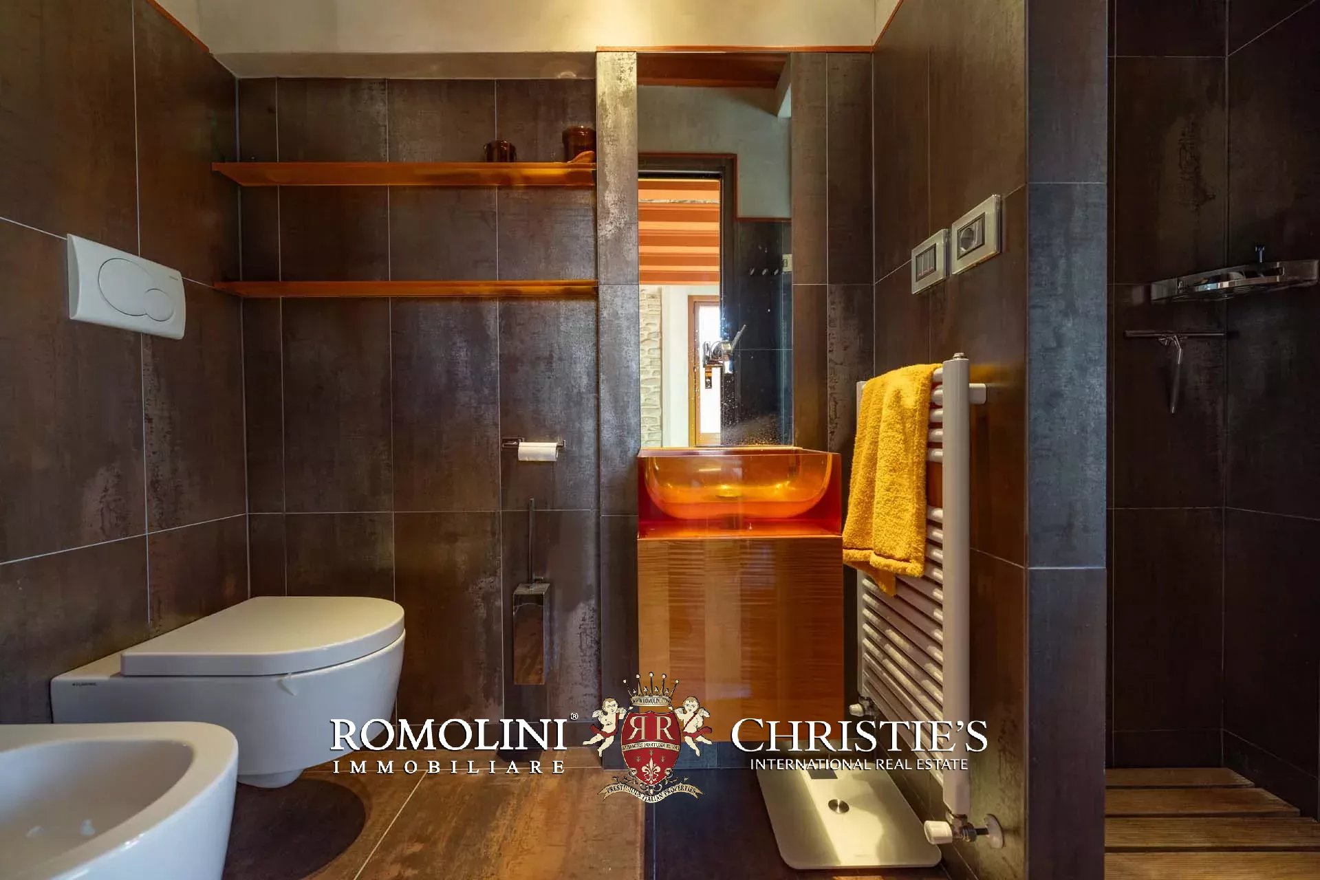 2 Bedroom Apartment/Flat's Image 31