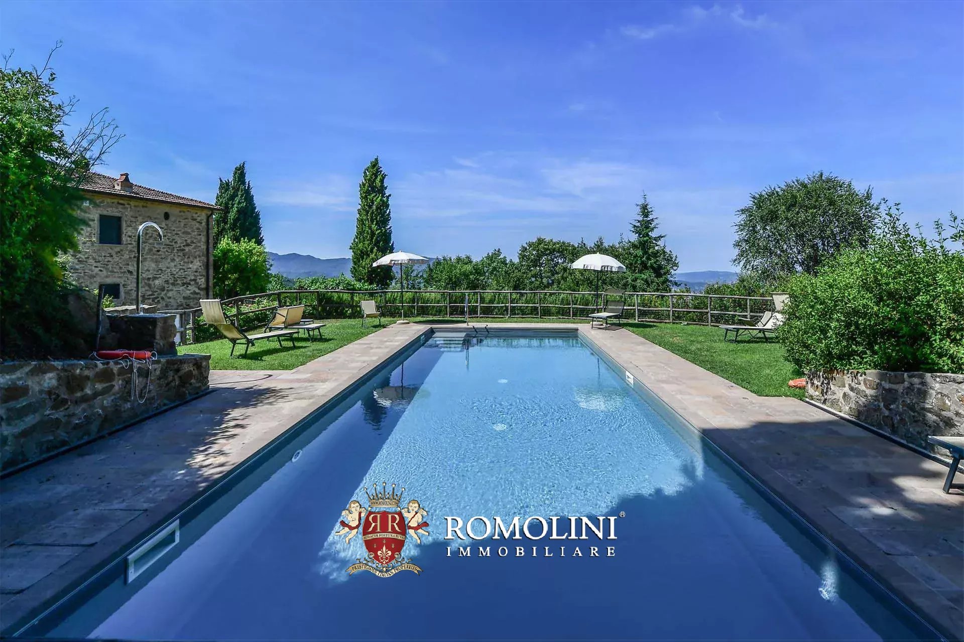 16 Bedroom Vineyard's Image 45