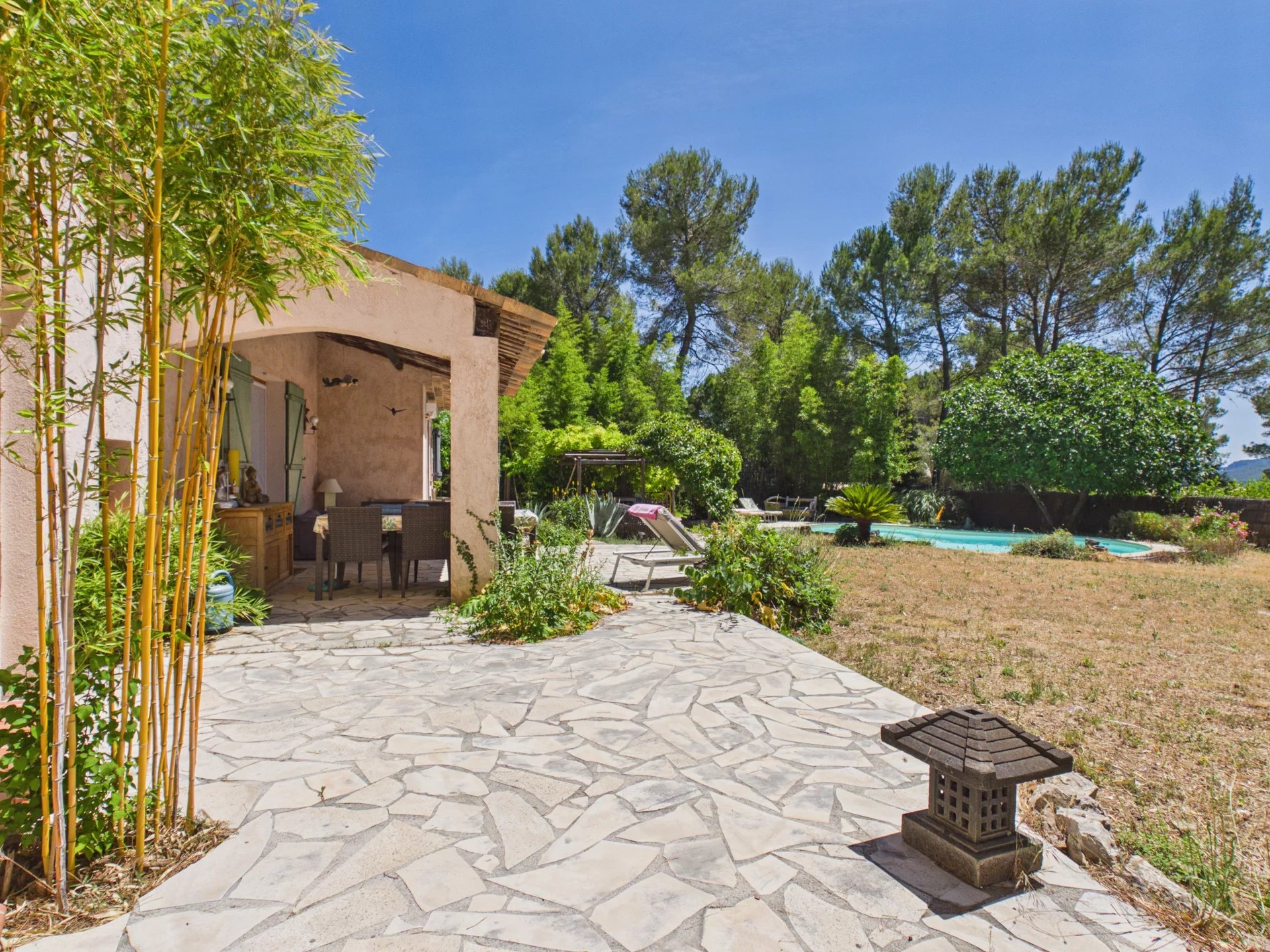 Villa with pool in a peaceful setting - Fayence