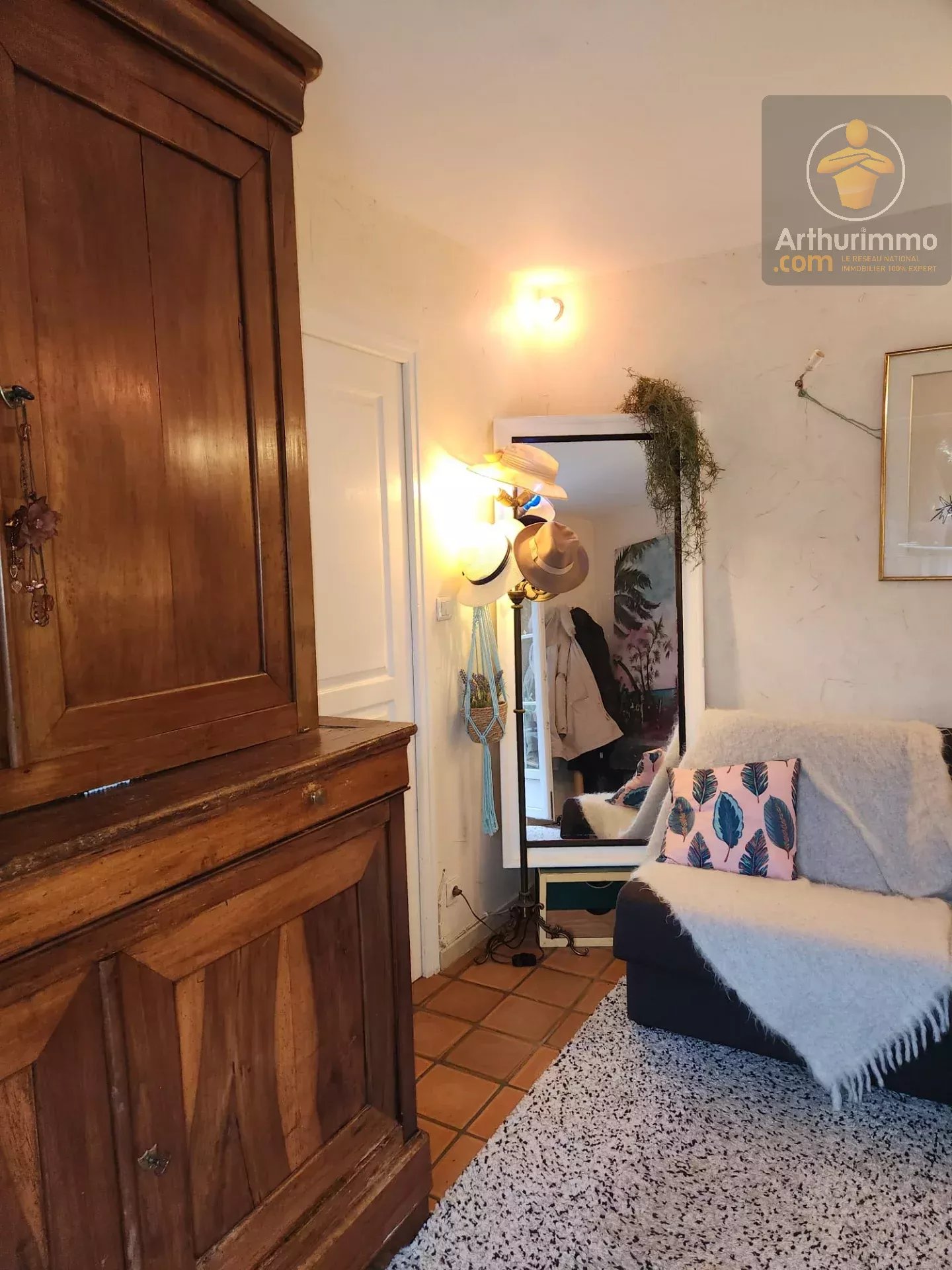 Maison charmante  avec beau jardin — photo 11