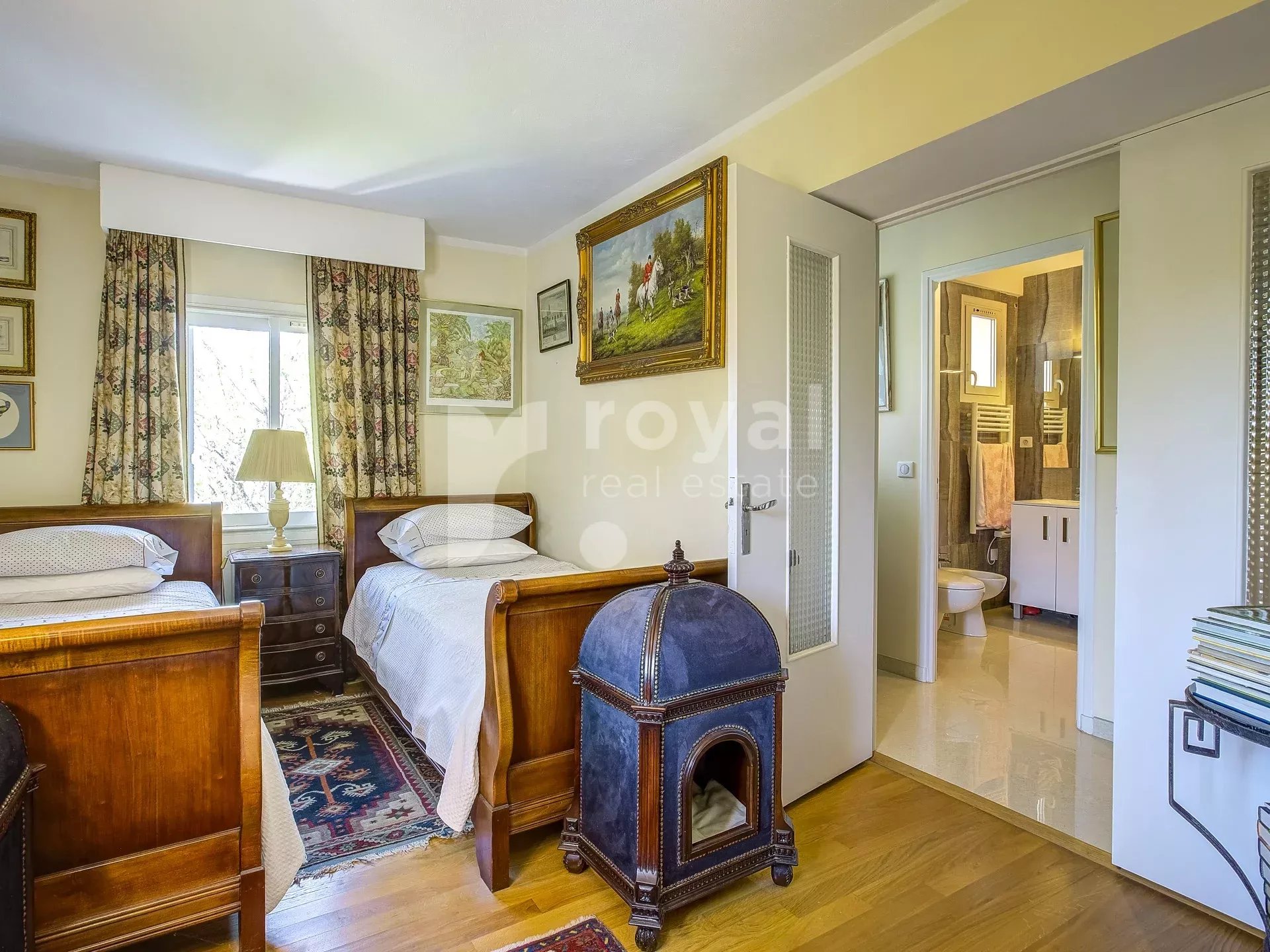 Villa avec une vue dégagée — photo 13