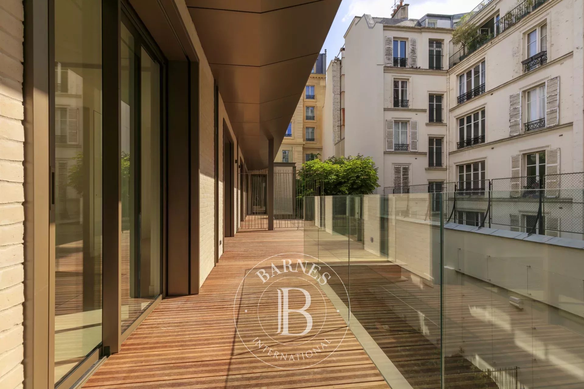 Paris 8th - Faubourg Saint-Honoré - New apartment - 2nd floor terrace - 2 bedrooms