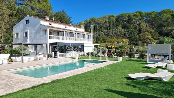 Mougins - Renovated villa with pool house — photo 1