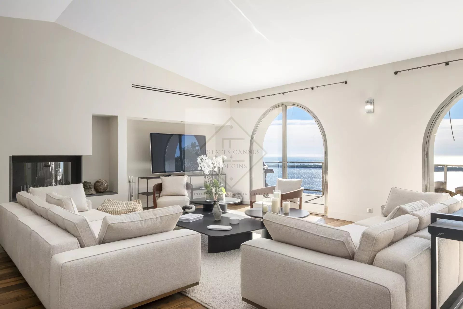 Villa à Cannes dans le quartier de la Californie — photo 4