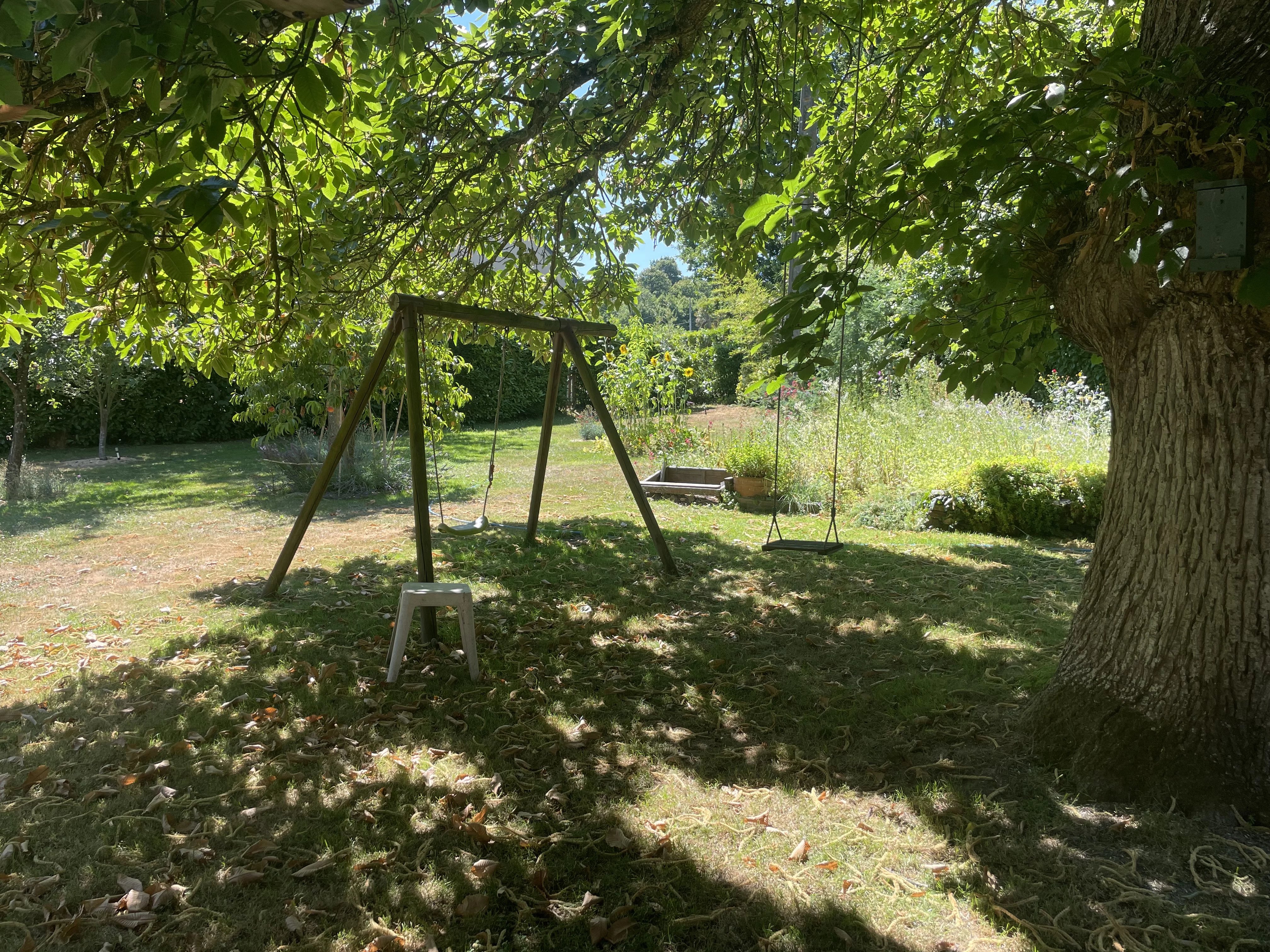 Maison de maître indépendante avec vaste jardin à Plouër-sur-Rance