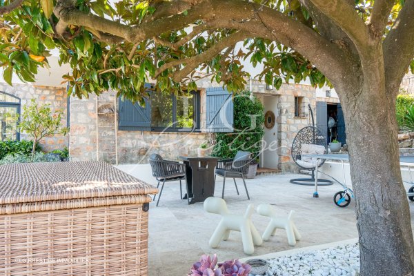Fully Renovated House with Sea and Mountain View. — photo 4
