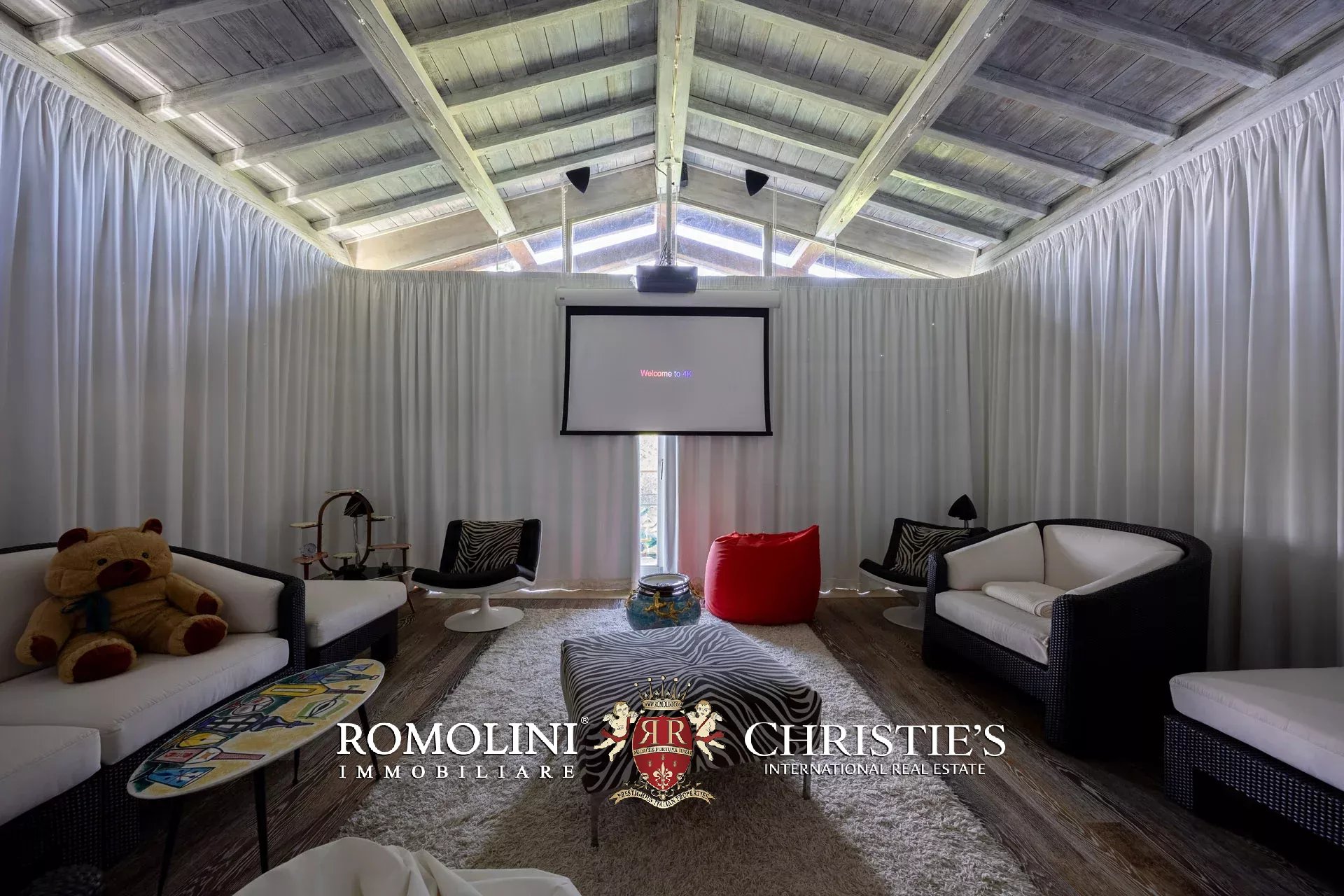 4 Bedroom Villa/Townhouse's Image 104