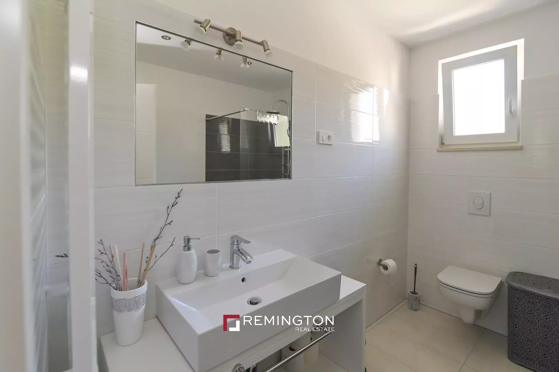 Apartment/Flat's Image 8