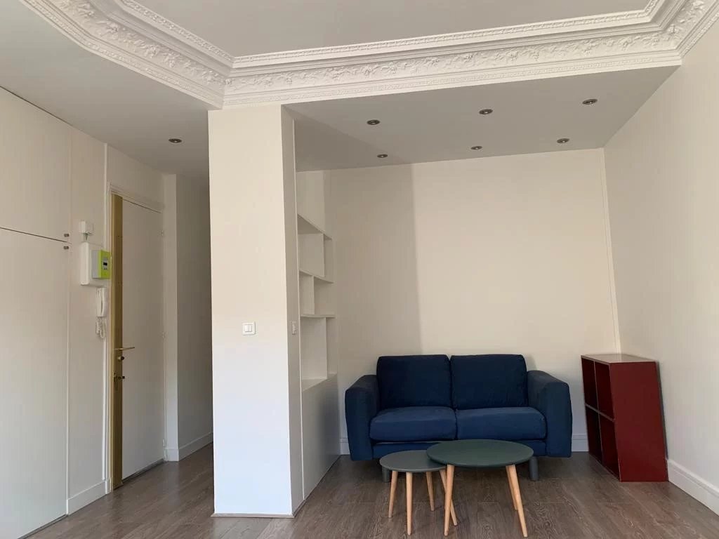 Appartement de 2 pièces de 43m² à Saint-Mandé - Image Array