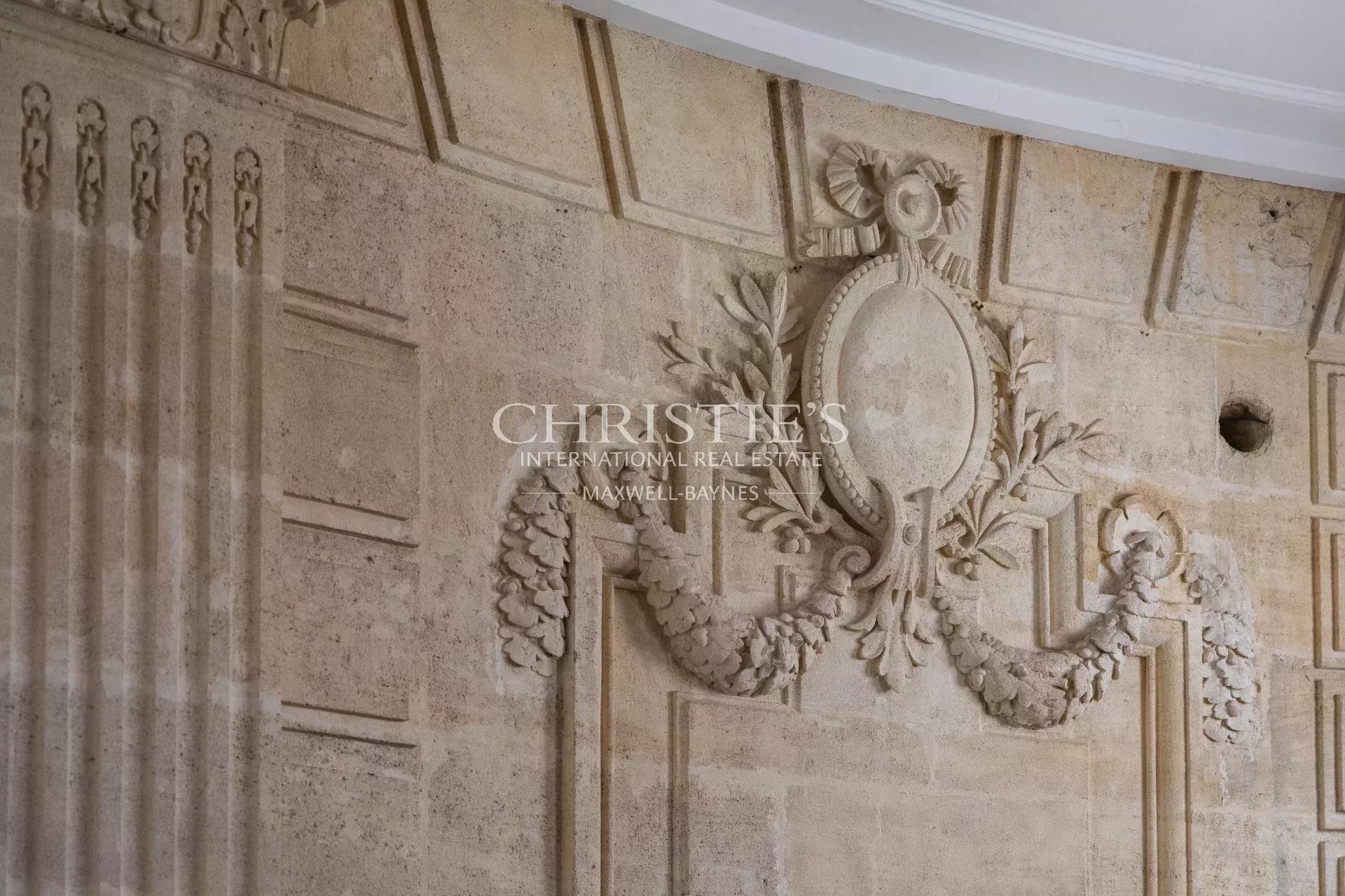 11 Bedroom Villa/Townhouse's Image 19