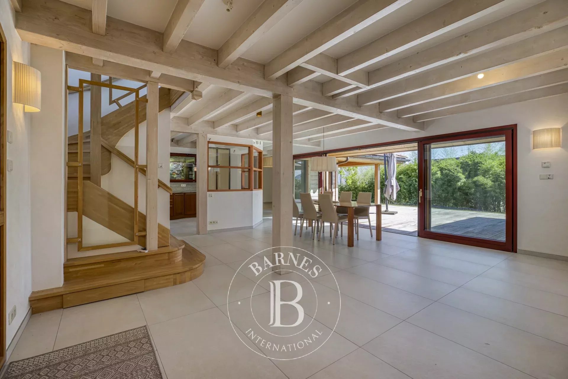 Ev Bonne - picture 10