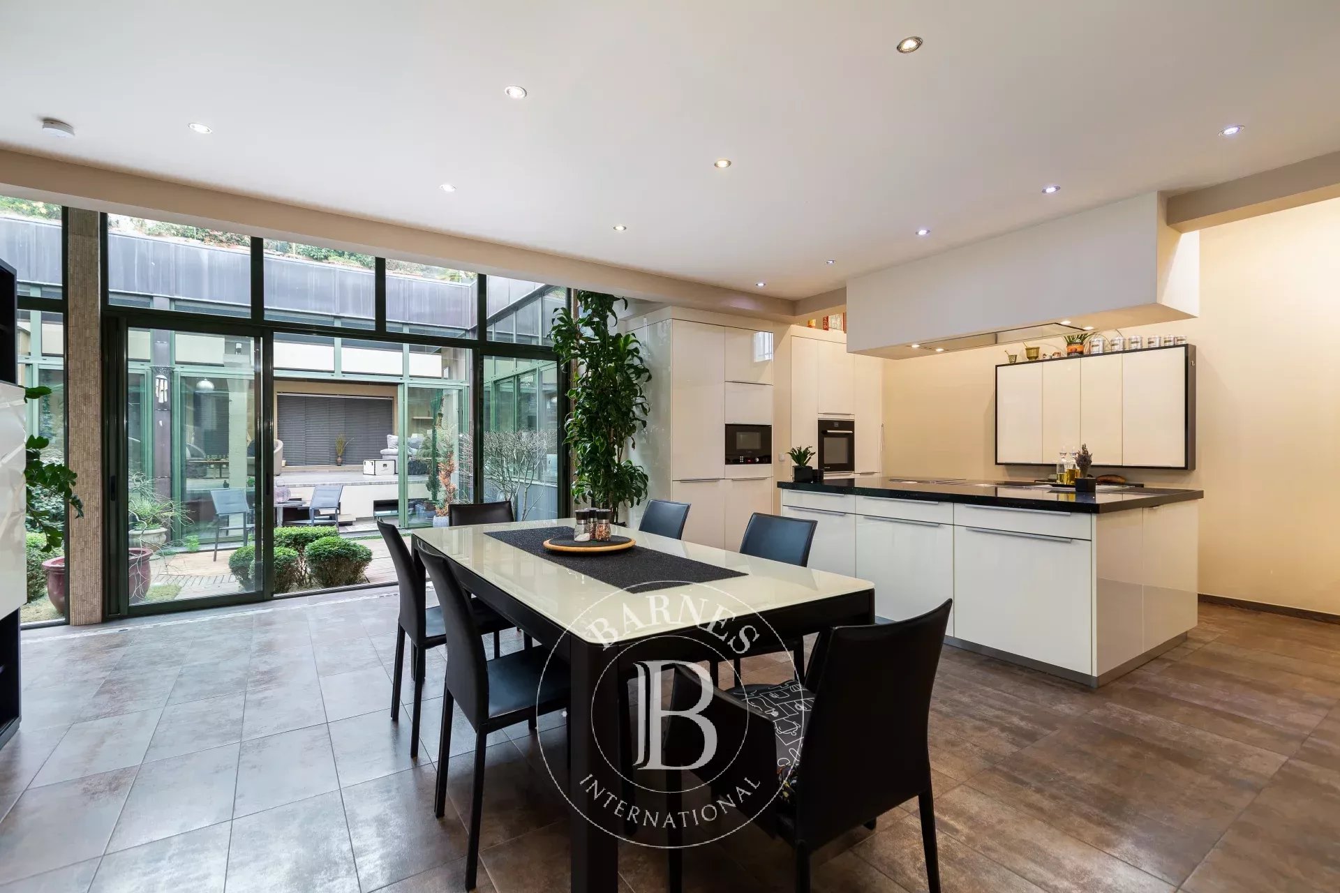 Loft Romainville - picture 8