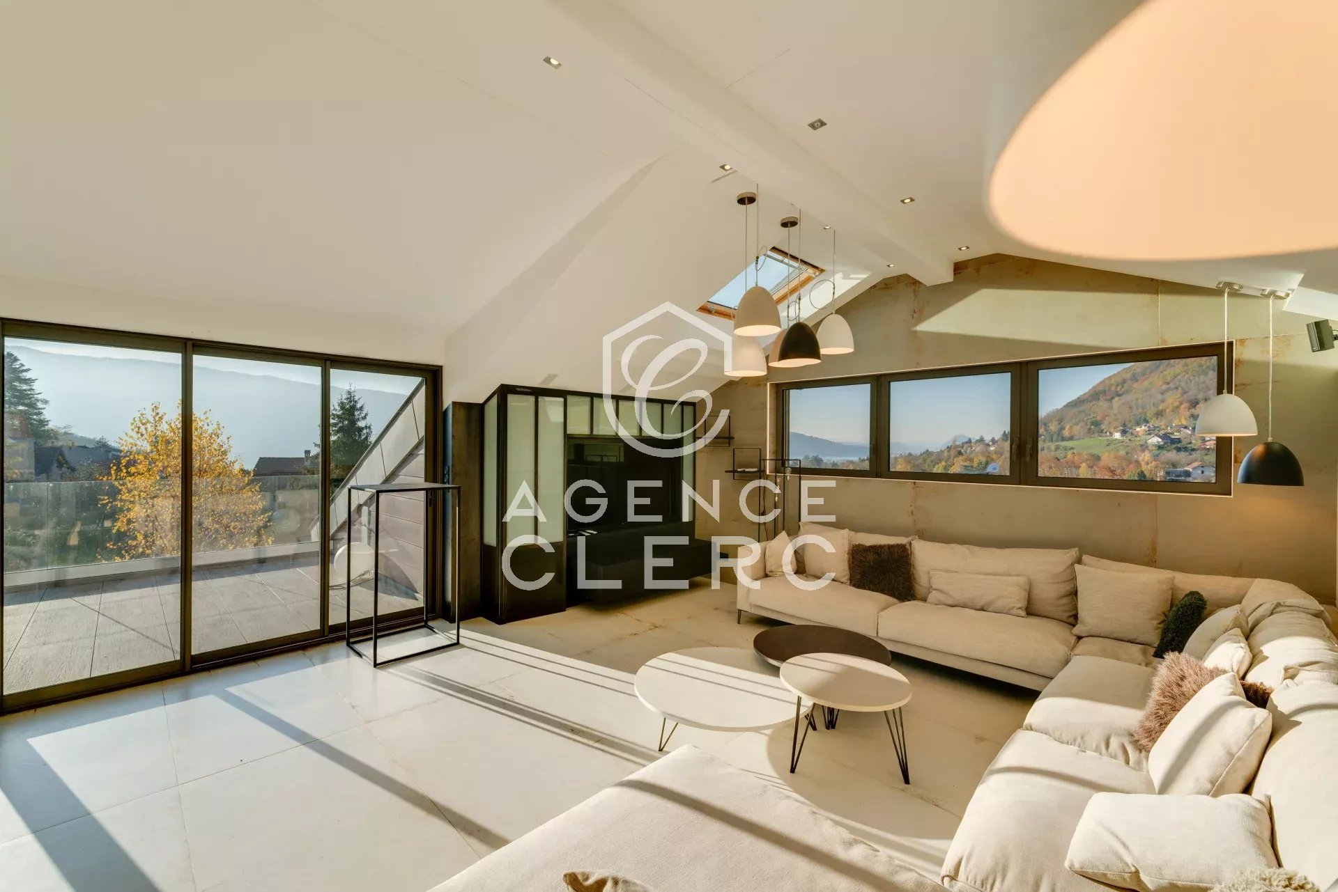 7 Bedroom Villa/Townhouse's Image 12