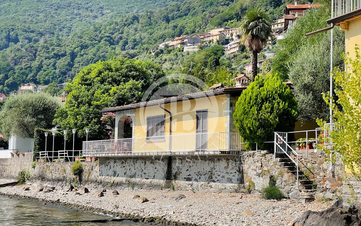 Villa in San Siro - view 1