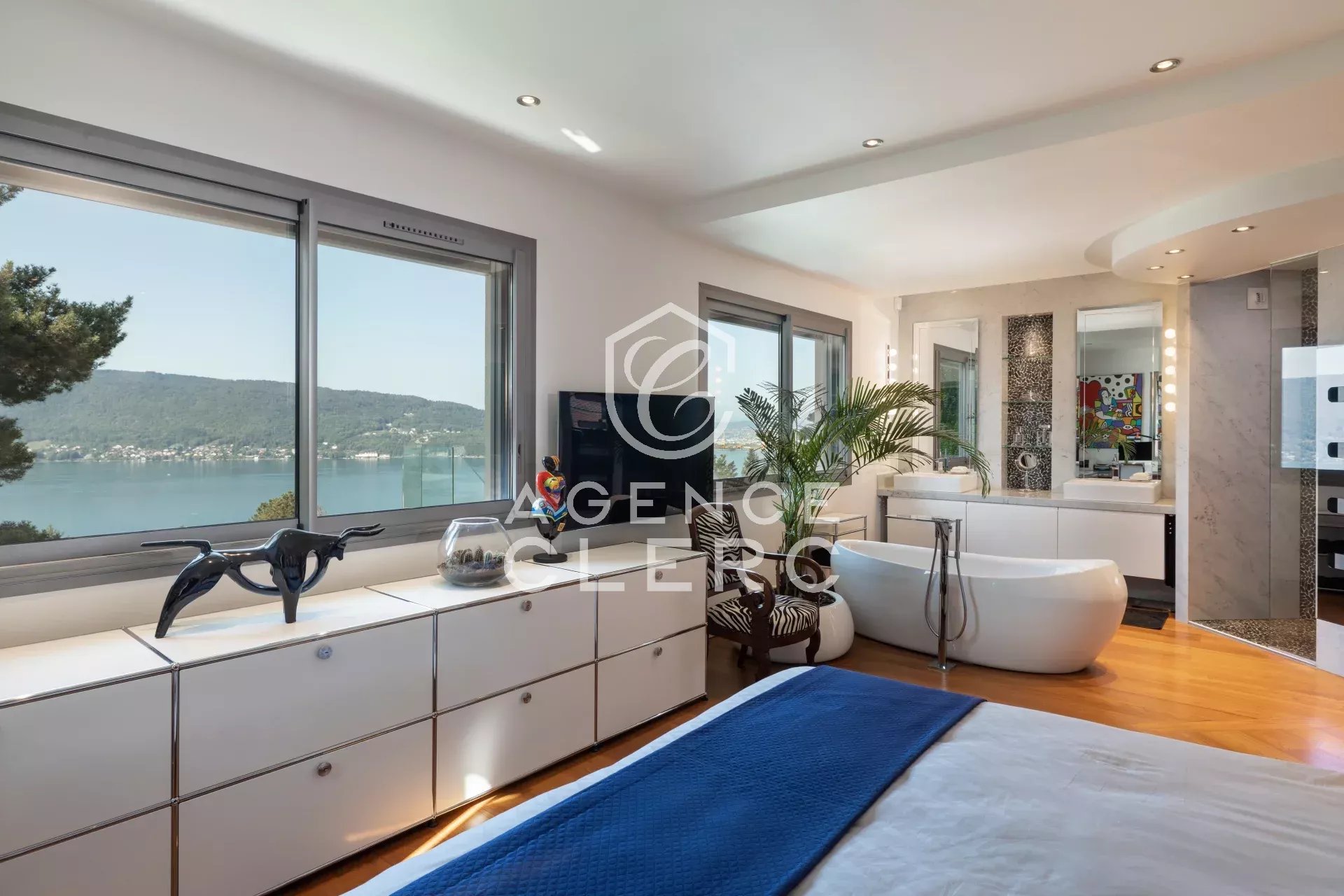 5 Bedroom Villa/Townhouse's Image 7
