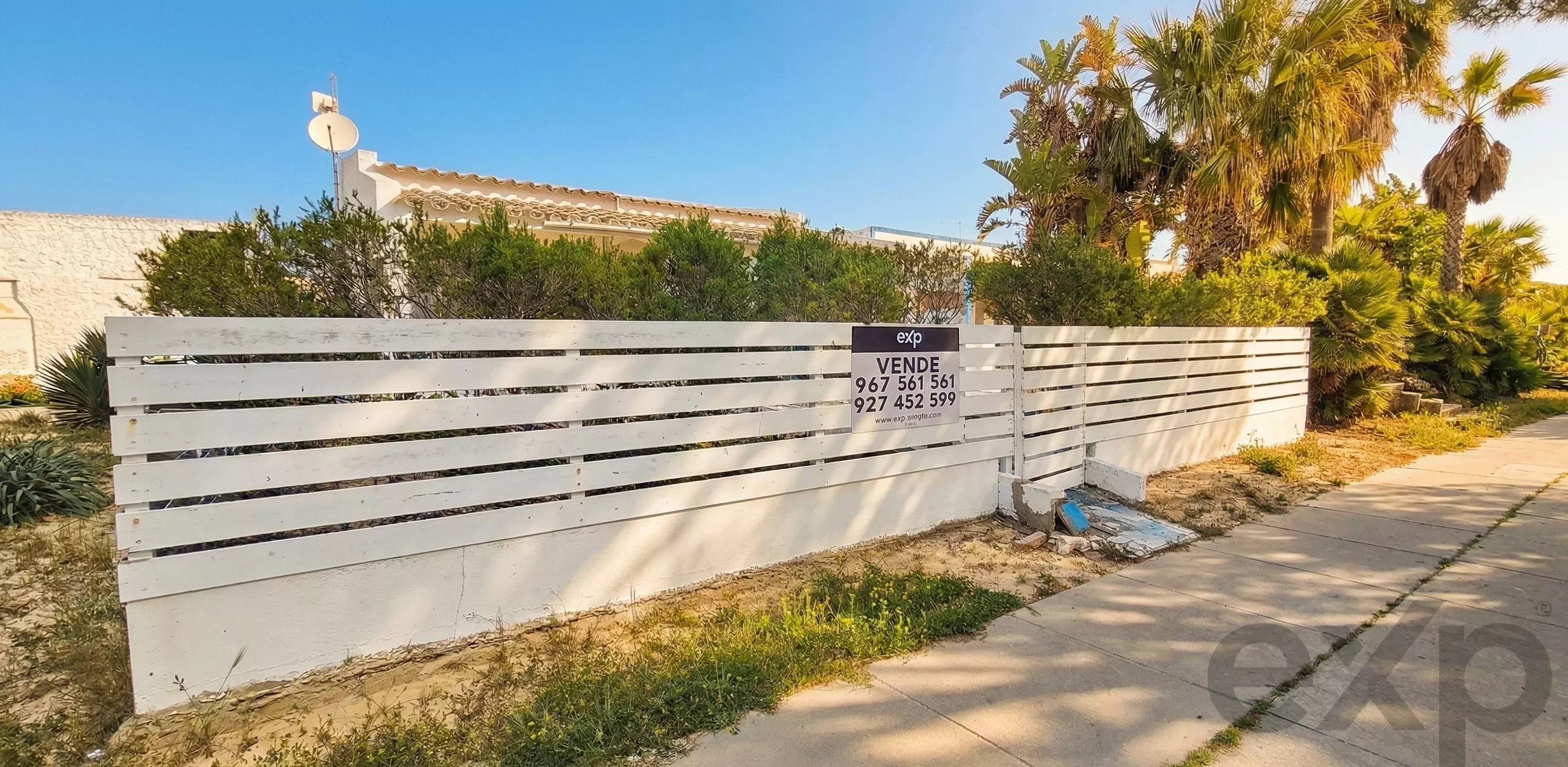 3-Bedroom House on Armona Island, Algarve | Close to Beach | Excellent Location 86884482 image 3