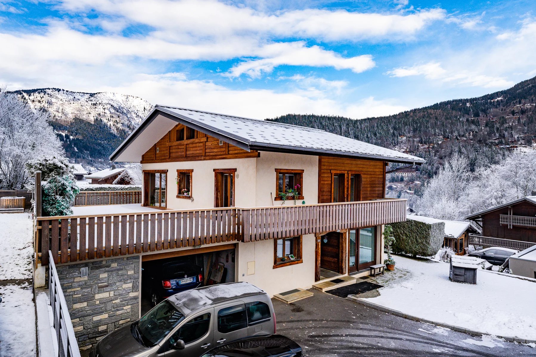 Photo of LES HOUCHES - A 3 bedroom chalet with independent 1 bedroom apartment