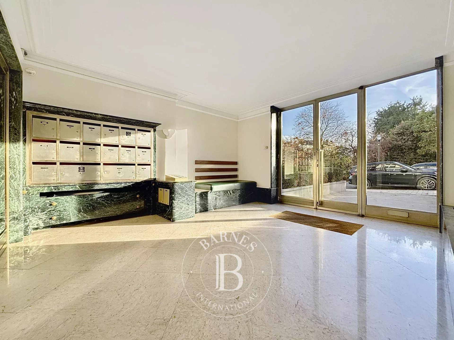 Jardin du Roi - Prachtig appartement met 2 slaapkamers, terras, garage