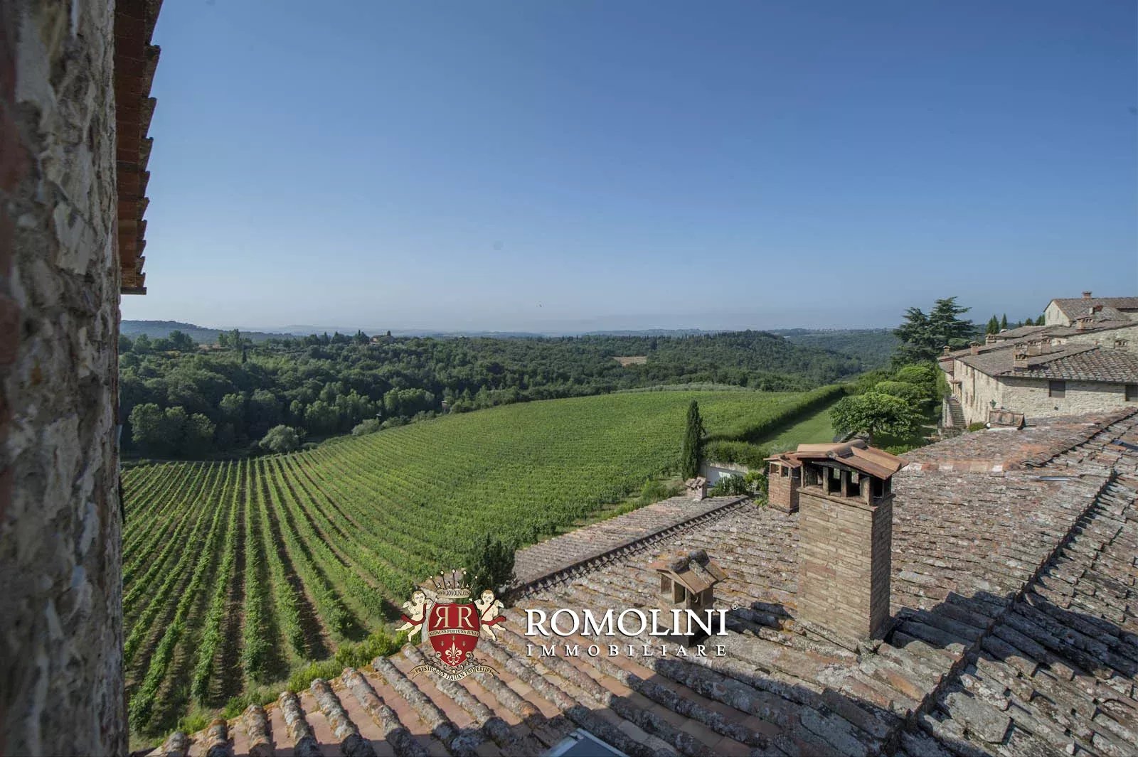 20 Bedroom Vineyard's Image 24