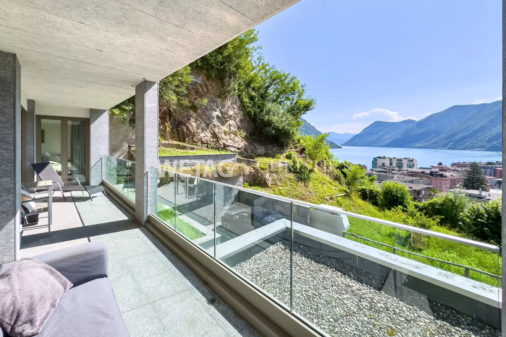 2 Bedroom Apartment/Flat's Image 3