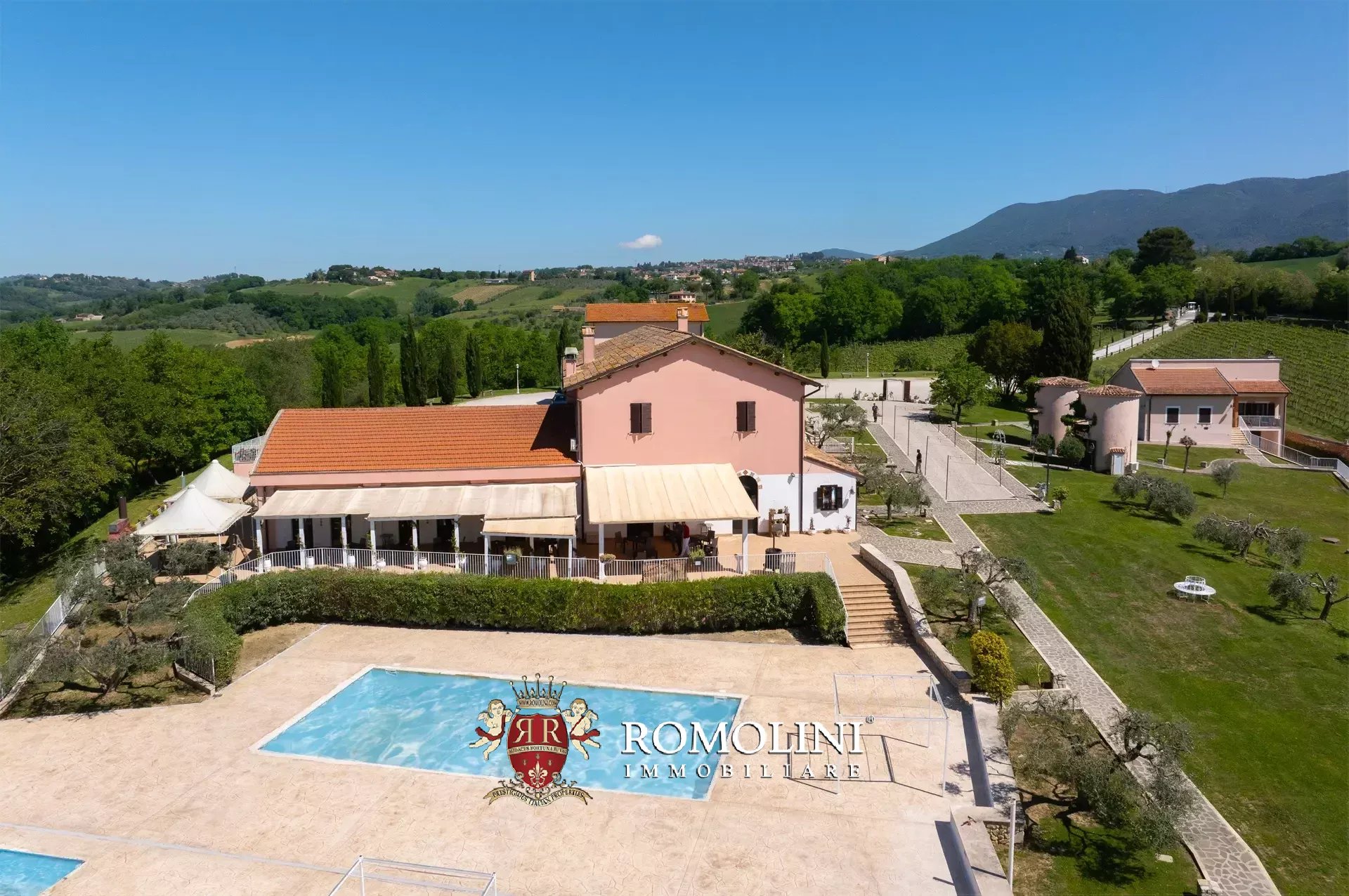 35 Bedroom Villa/Townhouse's Image 30