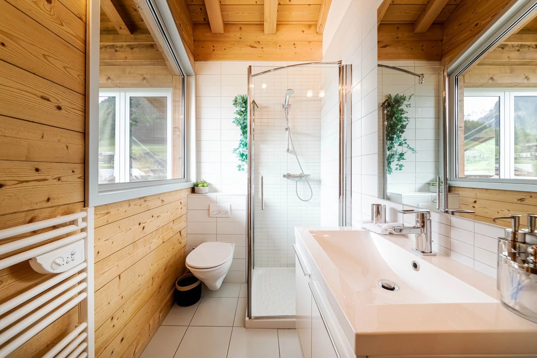 Photo of MORZINE - Stylish 5 bedroom chalet in central Morzine