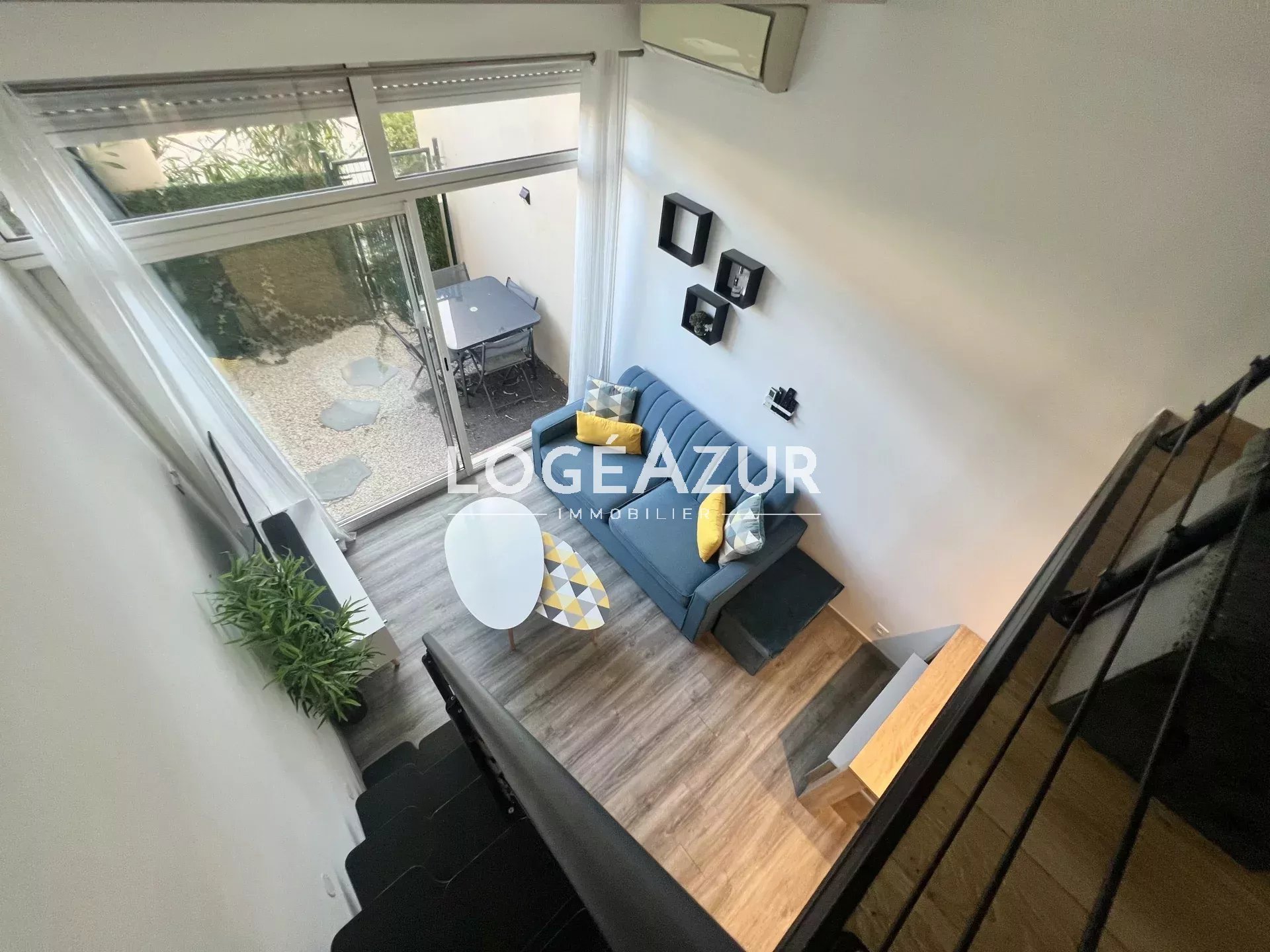 annonce Locations / Colocations LOCATION MEUBLÉE GOLFE JUAN - 1 CHAMBRE