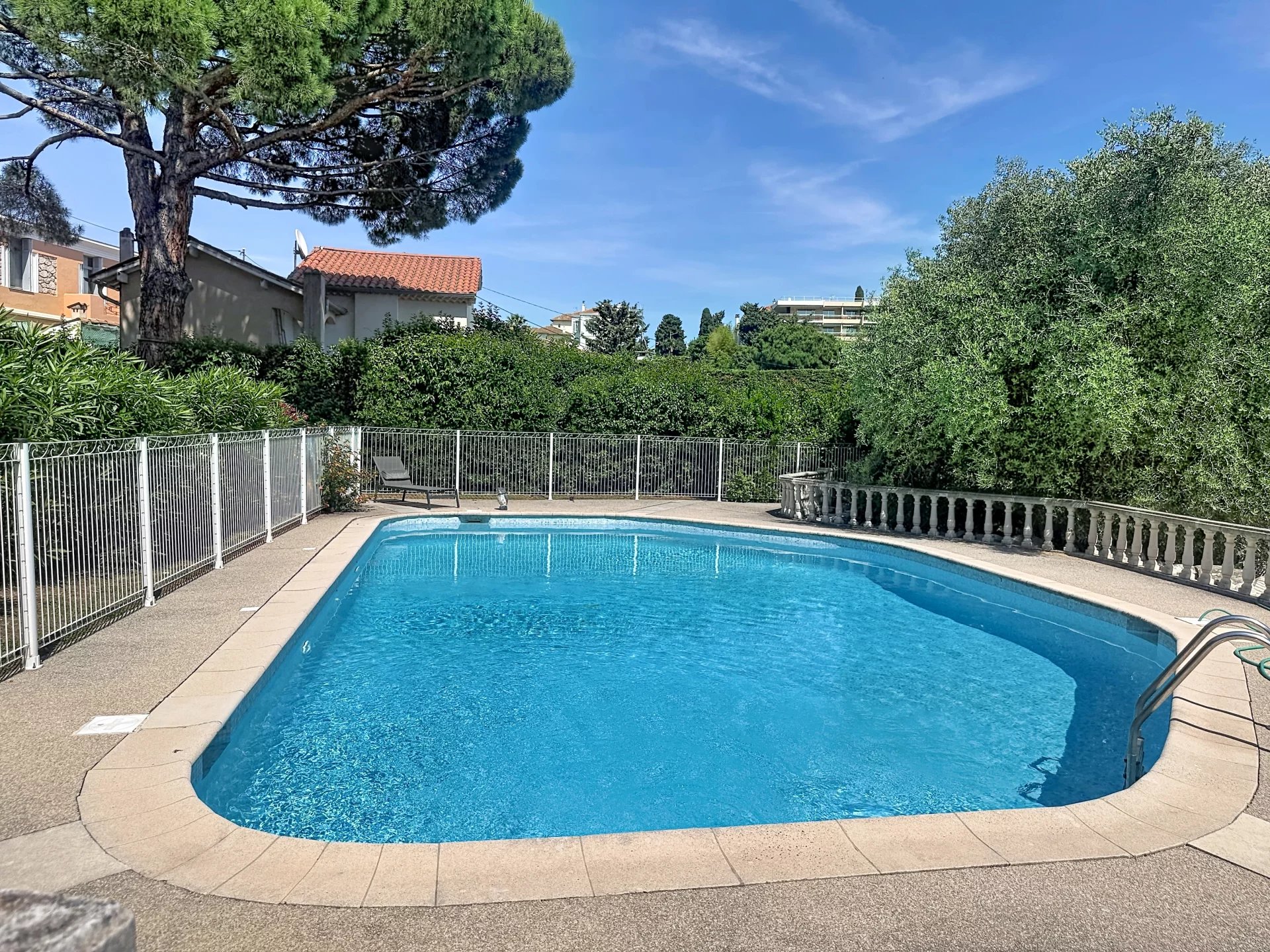 Agence immobilière de AZUR ACT IMMOBILIER