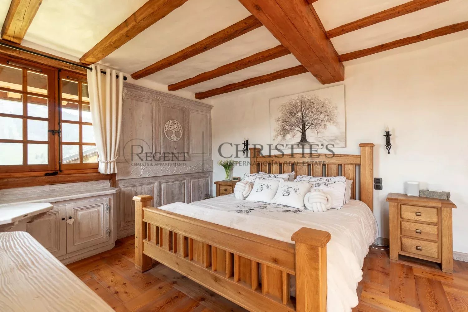 6 Bedroom Villa/Townhouse's Image 11