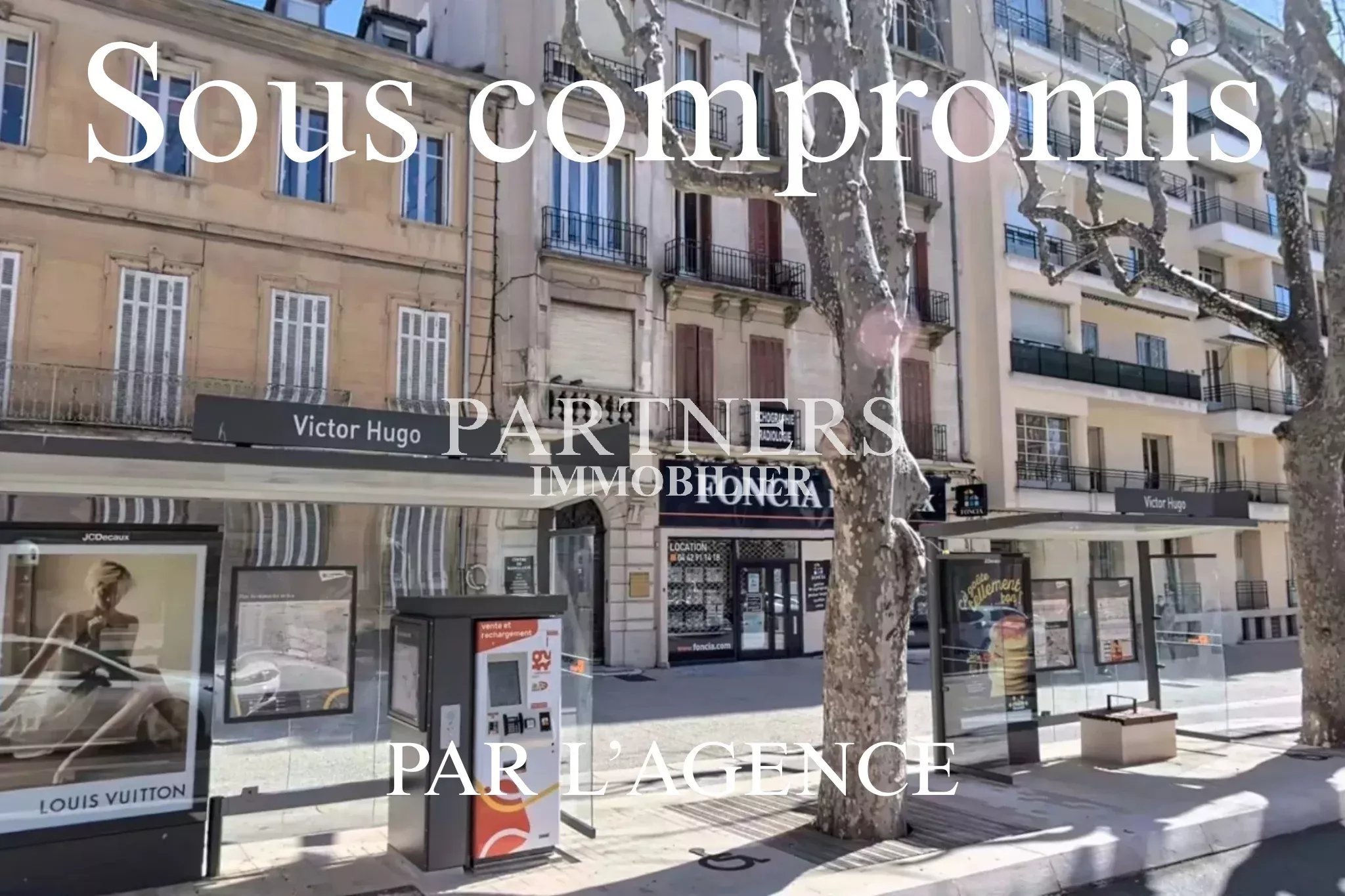 LOCAL PROFESSIONNEL AVENUE V.HUGO