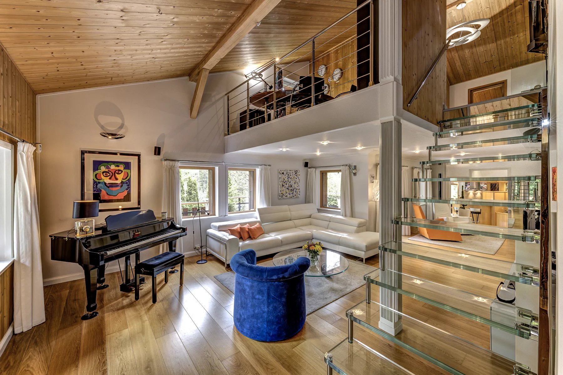 Photo of MORZINE - Elegant 5 bedroom chalet in Morzine