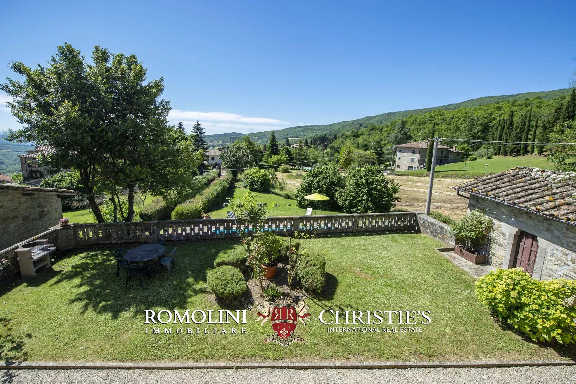 MANOR HOUSE FOR SALE IN CAPRESE MICHELANGELO, TUSCANY