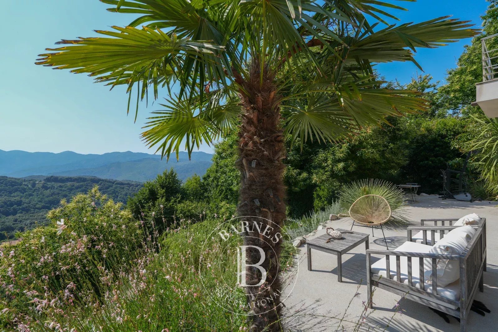 Ucciani, 3-Bedroom Villa with Panoramic Mountain Views - picture 14
