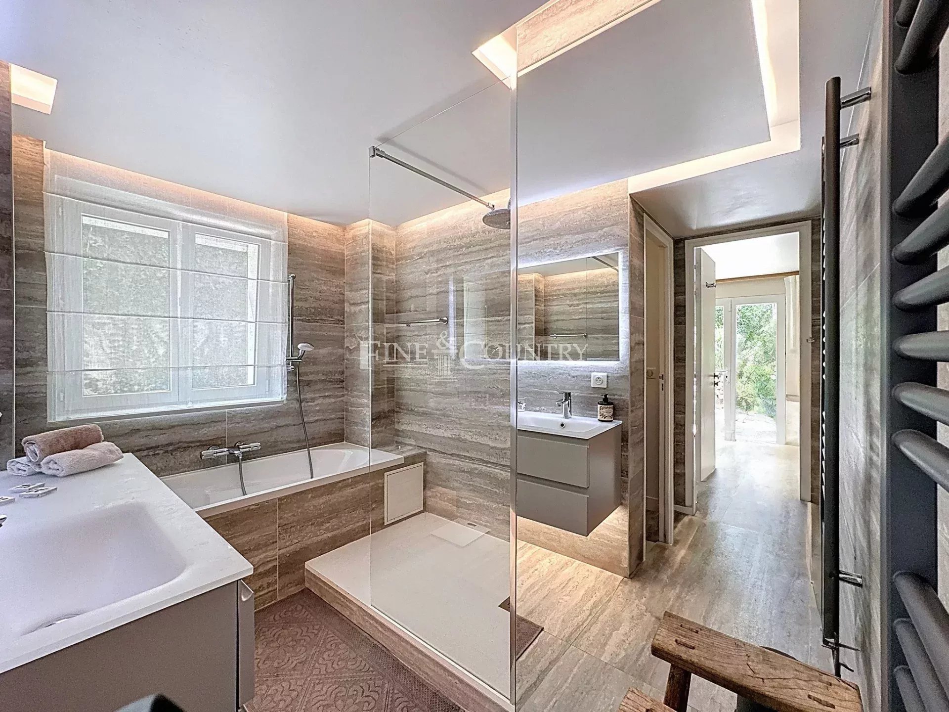 Photo of Villa For Sale in Cannes