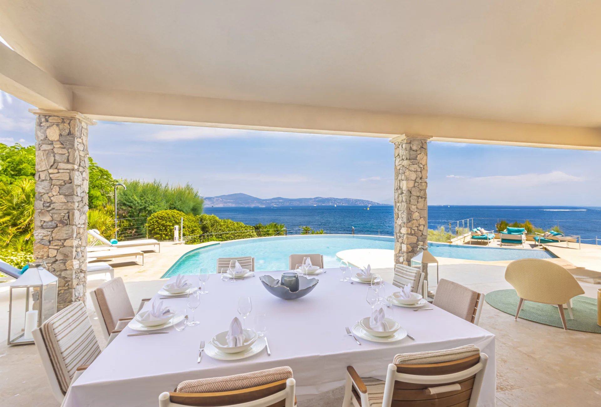 Waterfront villa with direct sea access in Saint-Tropez