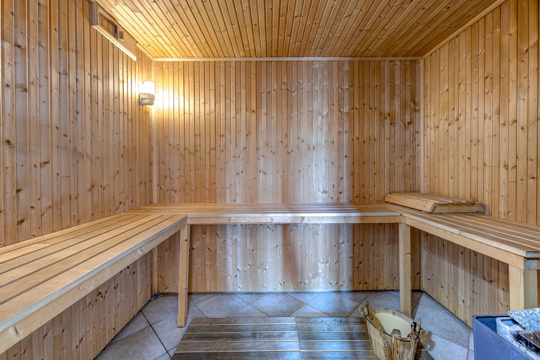 Photo of MORZINE - 4 bedroom chalet  in Morzine