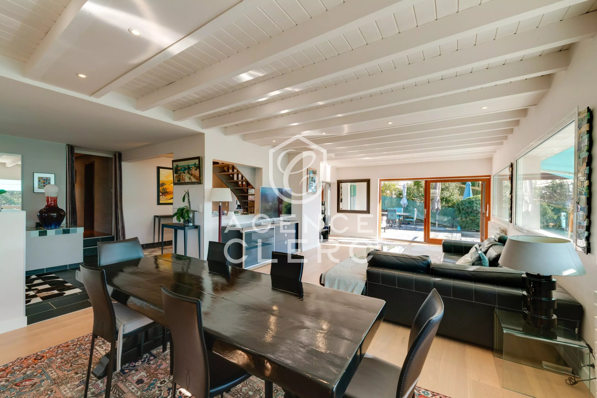 5 Bedroom Villa/Townhouse's Image 12