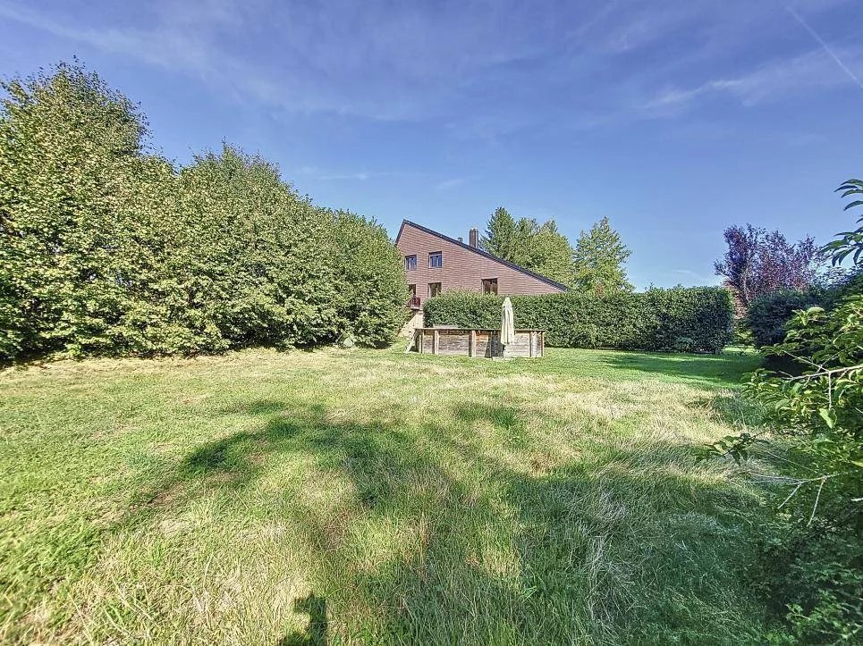 Opportunité pour Investisseurs : Immeuble avec 3 Appartements Spacieux !