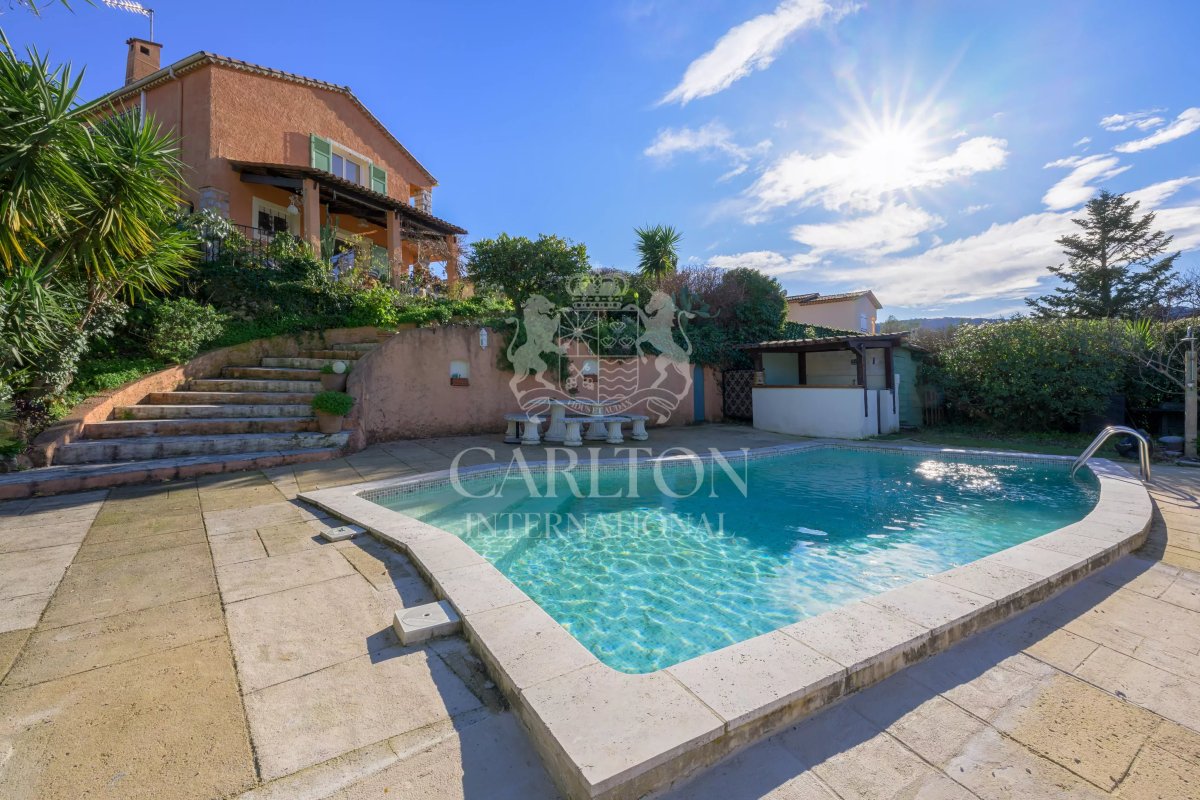 Pegomas jolie maison provençale avec vue dégagée