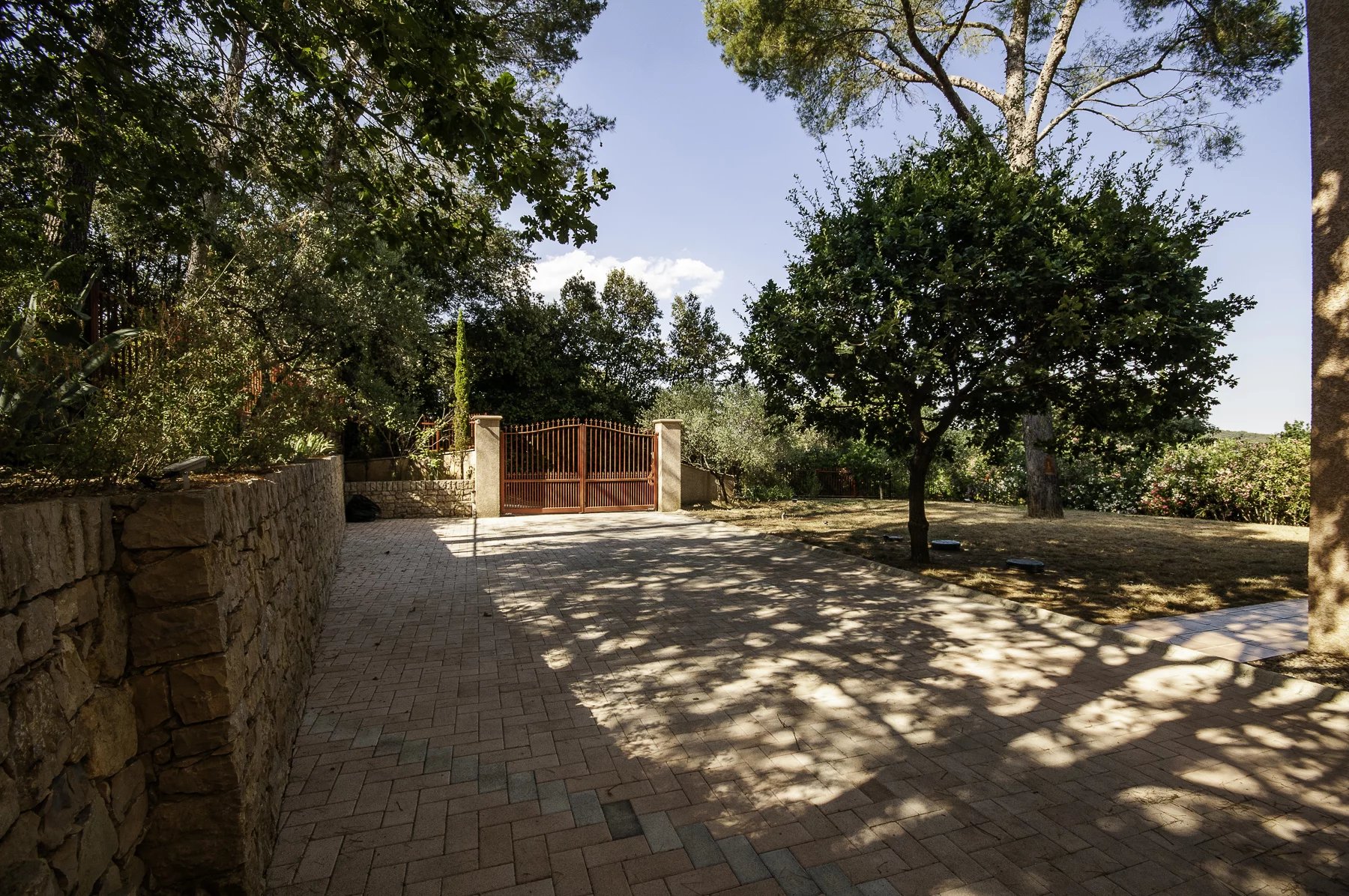Charming villa with a pool in Montfort-sur-Argens