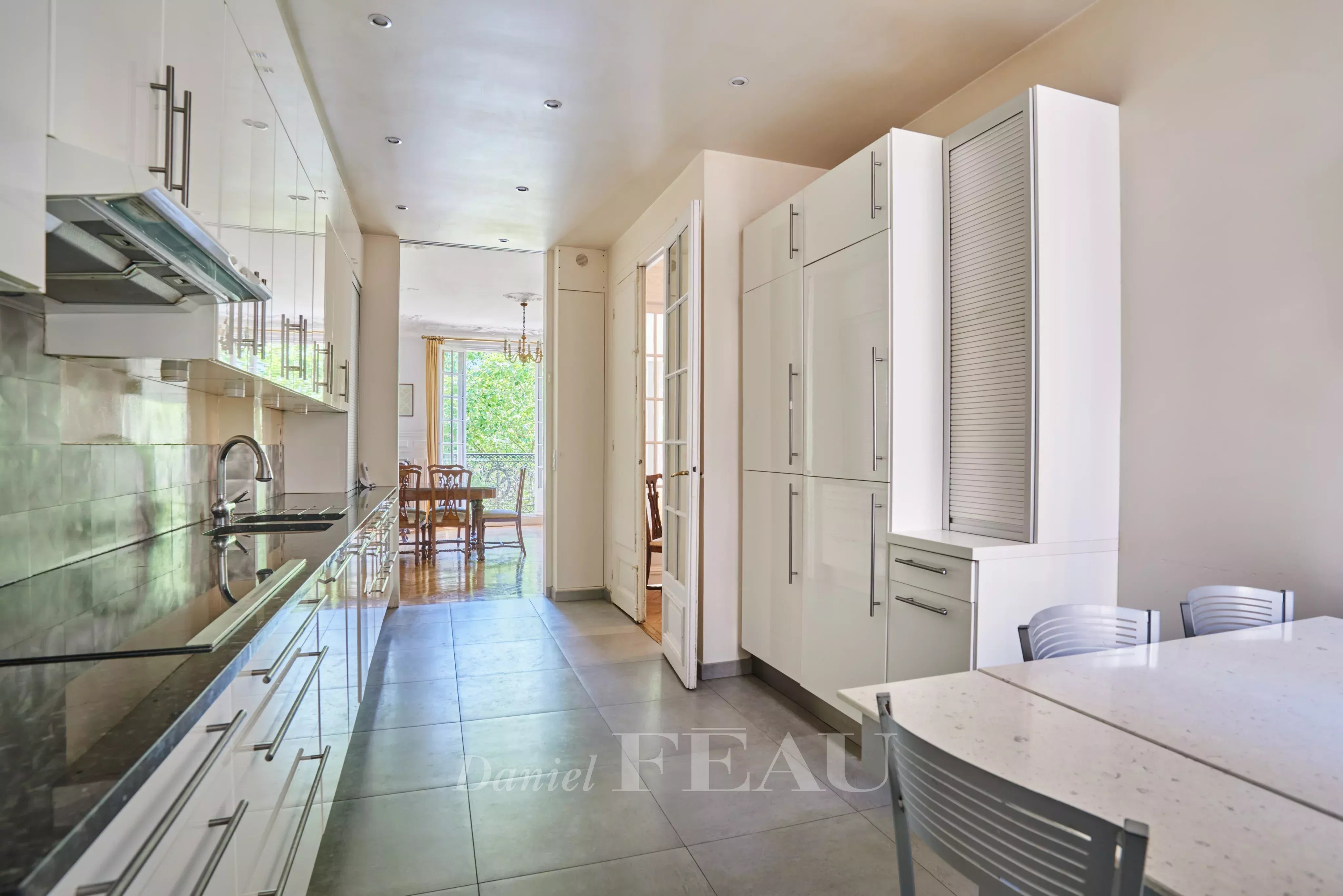 Sale Apartment Paris 7th