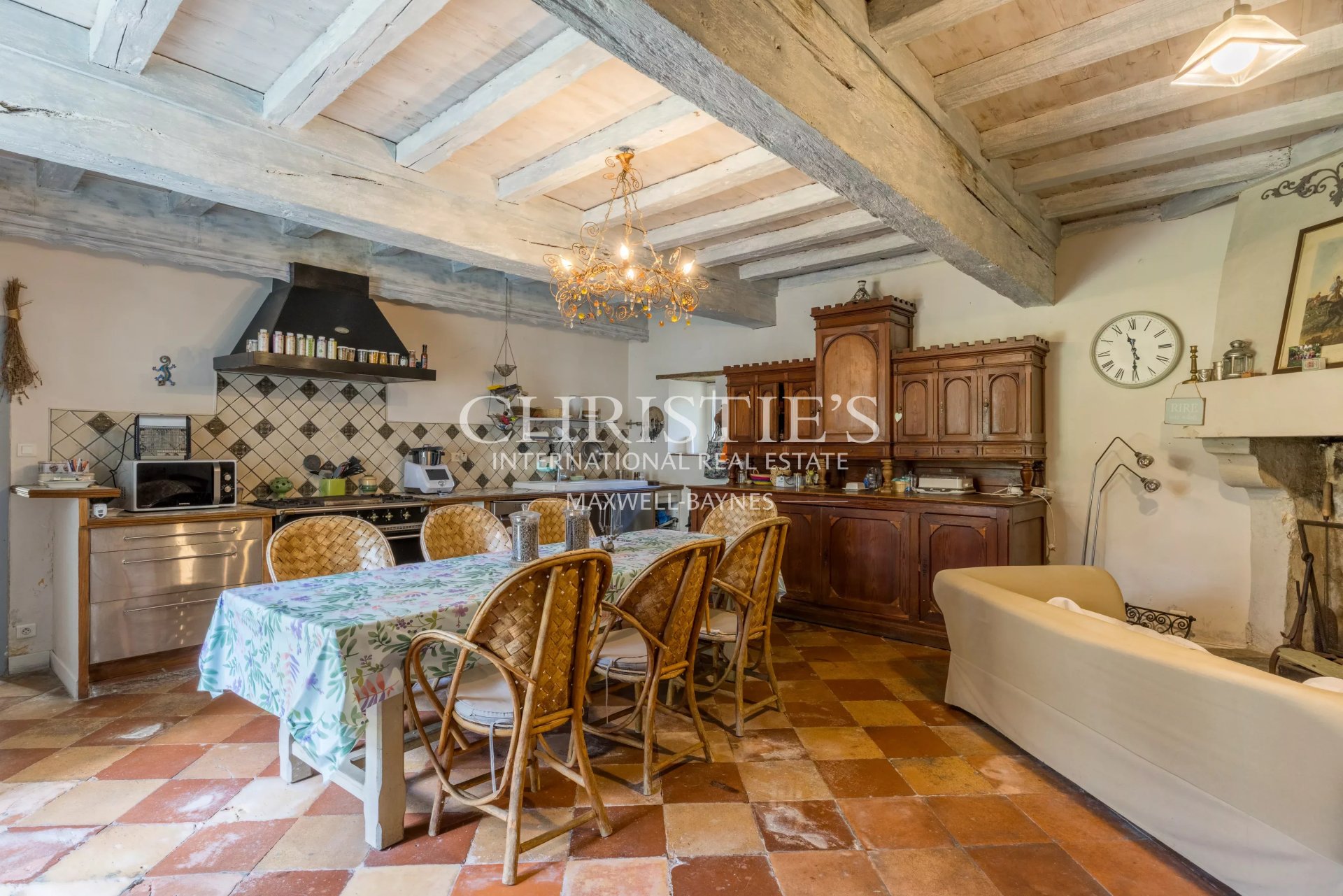 11 Bedroom Villa/Townhouse's Image 5