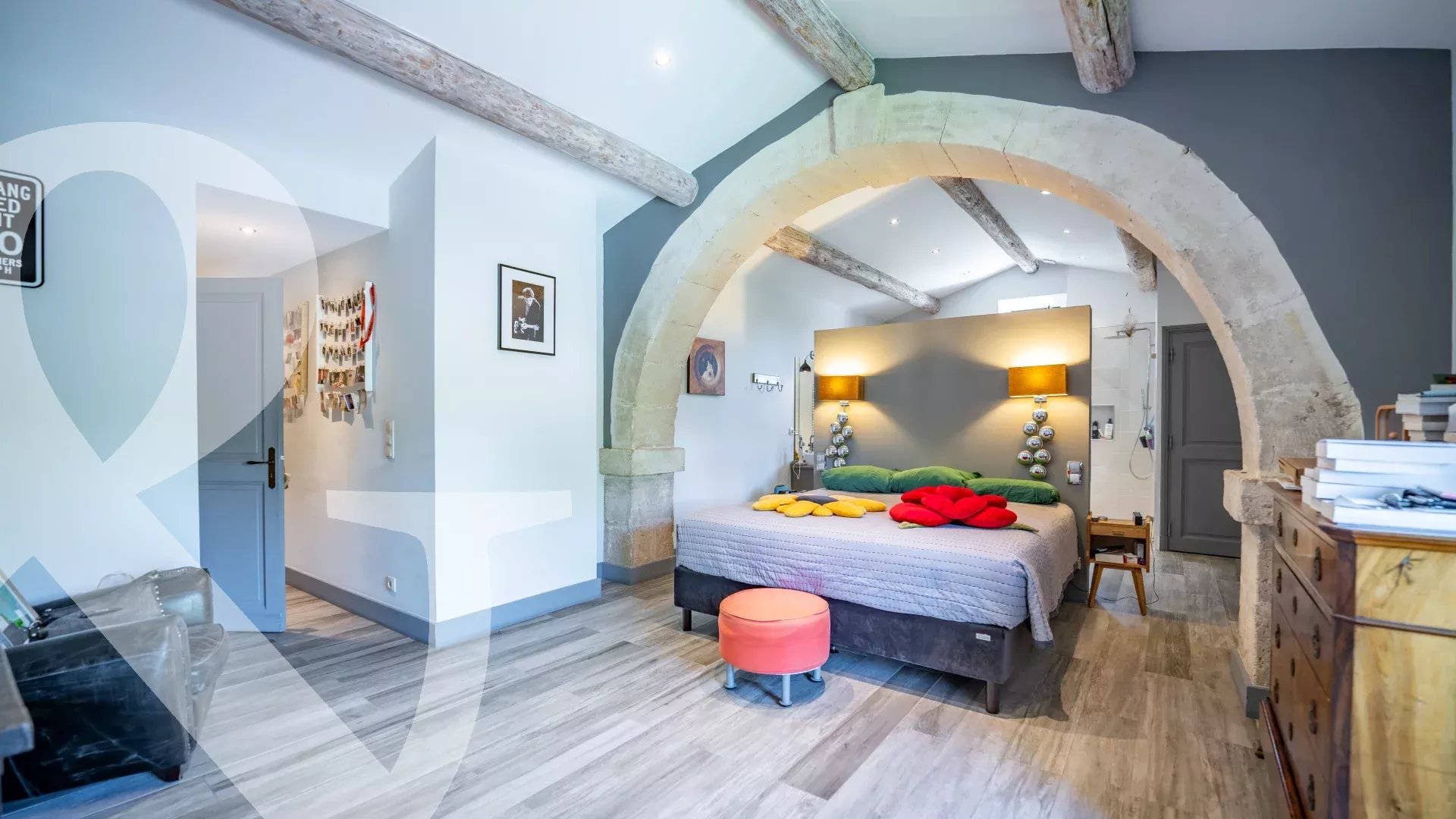 AUTHENTIQUE MAS DE VILLAGE