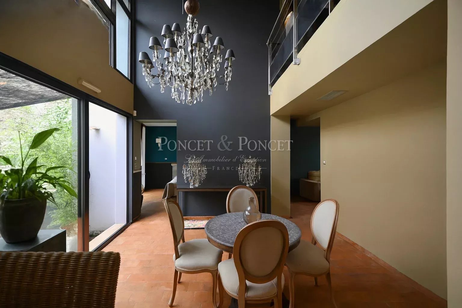 5 Bedroom Villa/Townhouse's Image 5