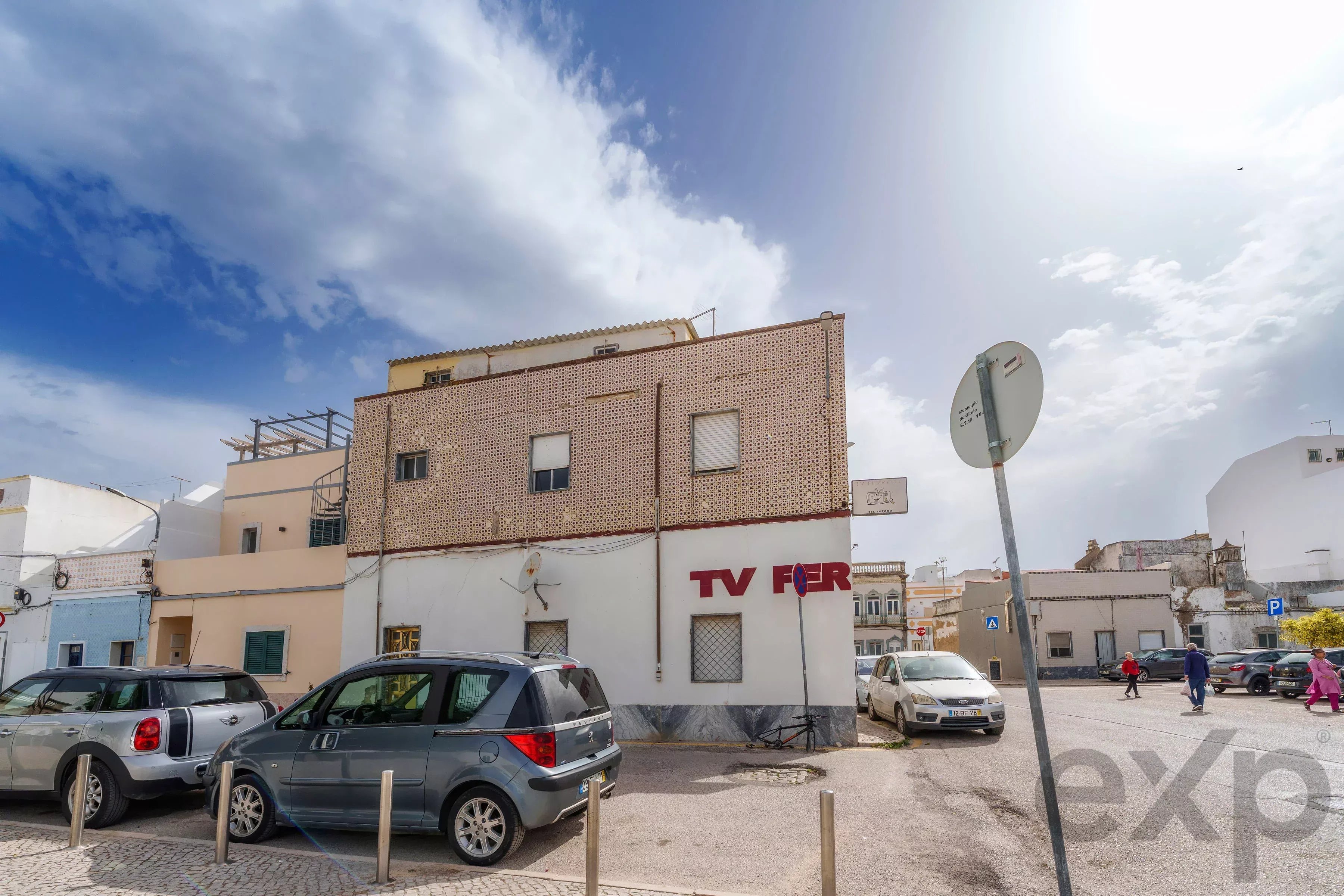 House in the centre of Olhão with approved plans. 87005464 image 6